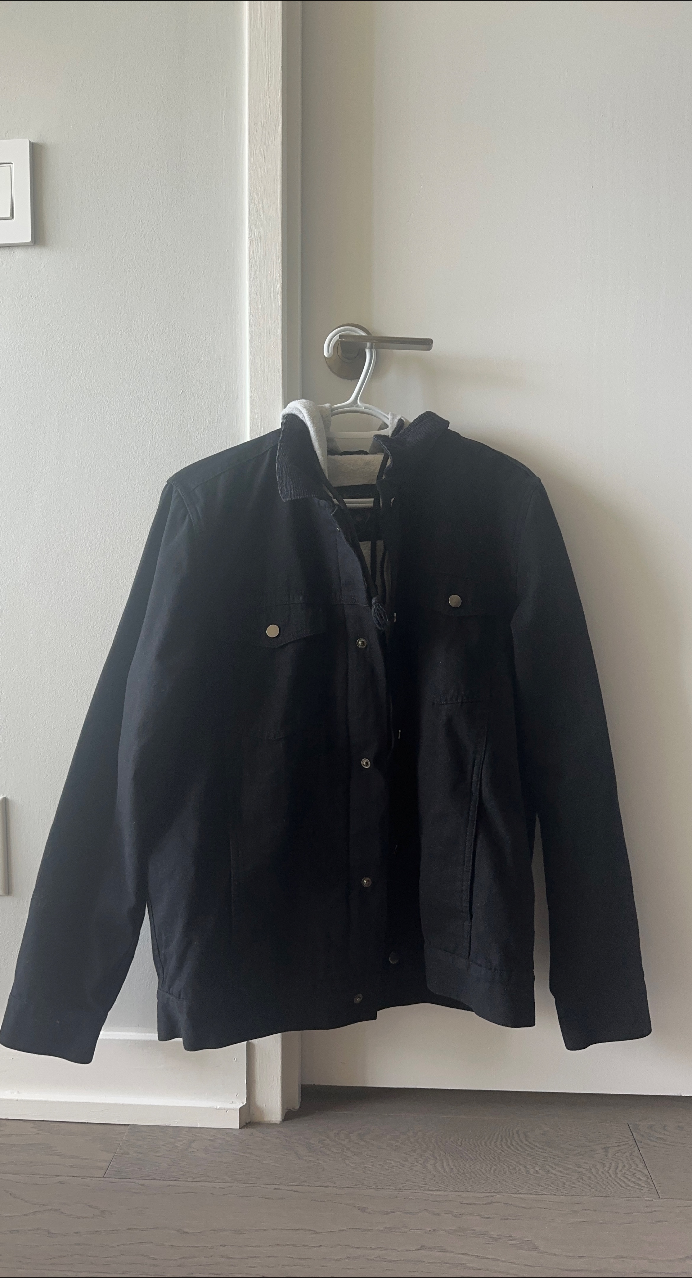 Vans Black Jacket - Size M thumbnail