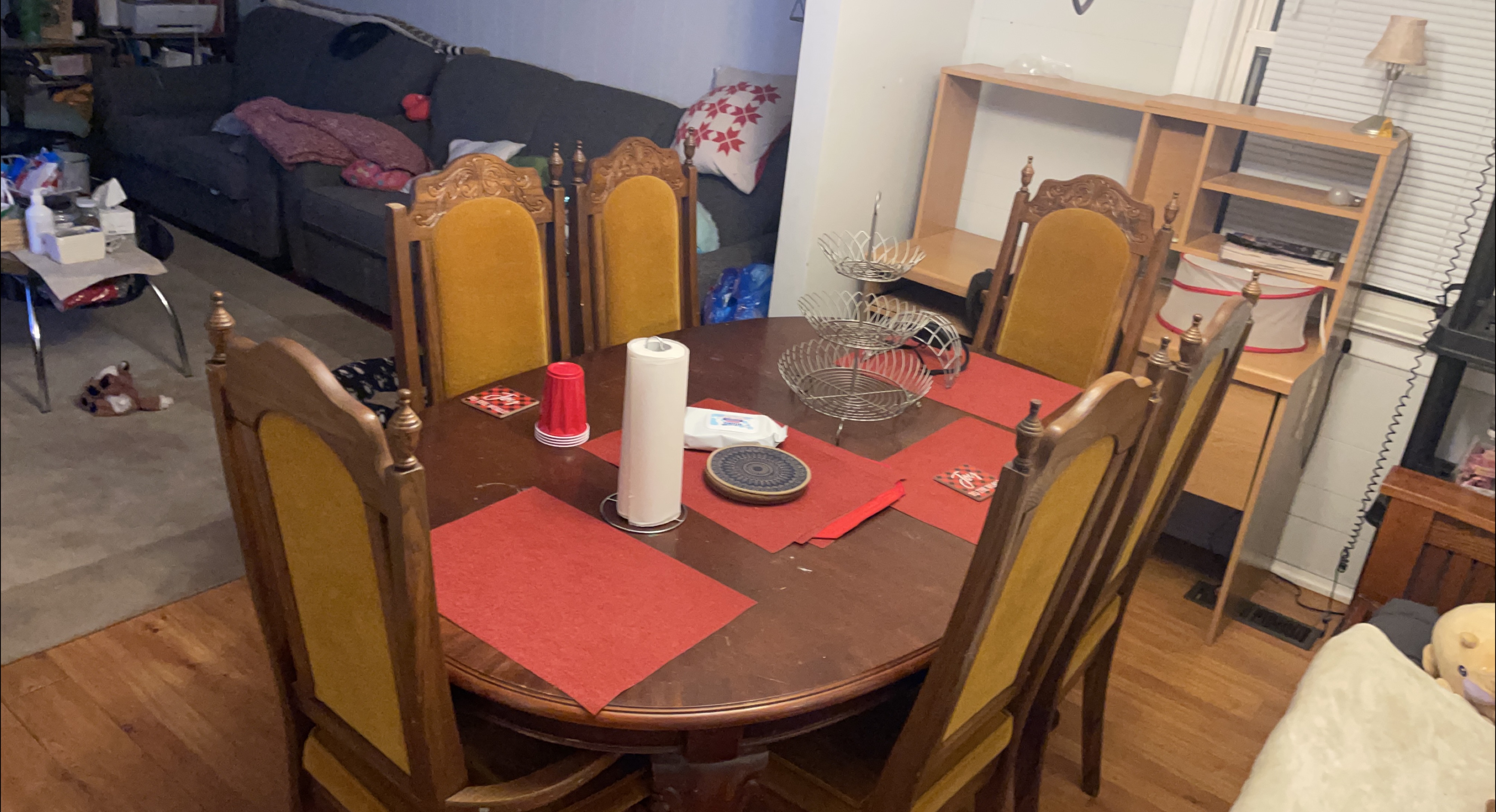 Round Wooden Dining Table with 2 leaves and 6 Chairs thumbnail
