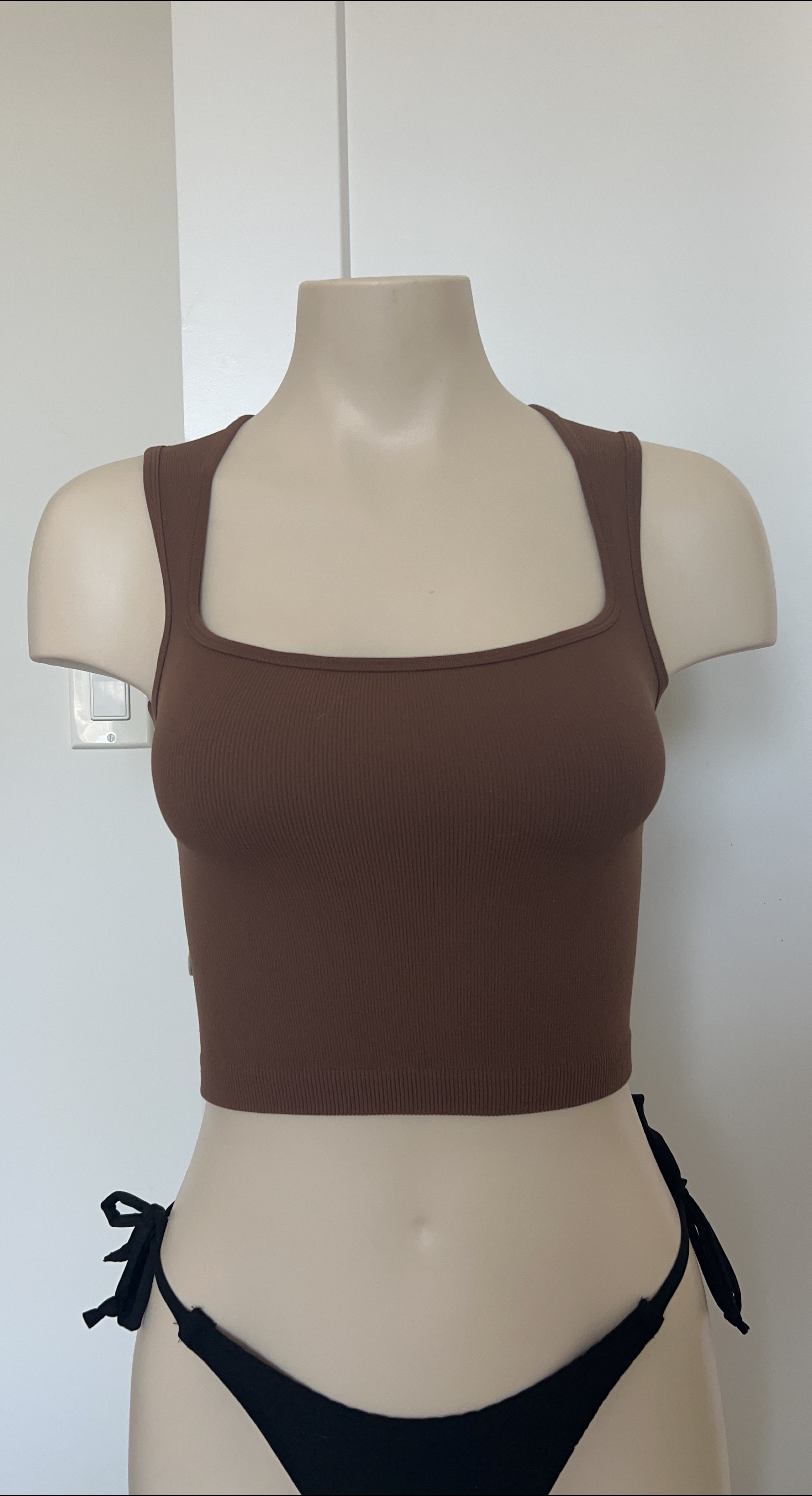 Seamless Brown Ribbed Tank Top thumbnail