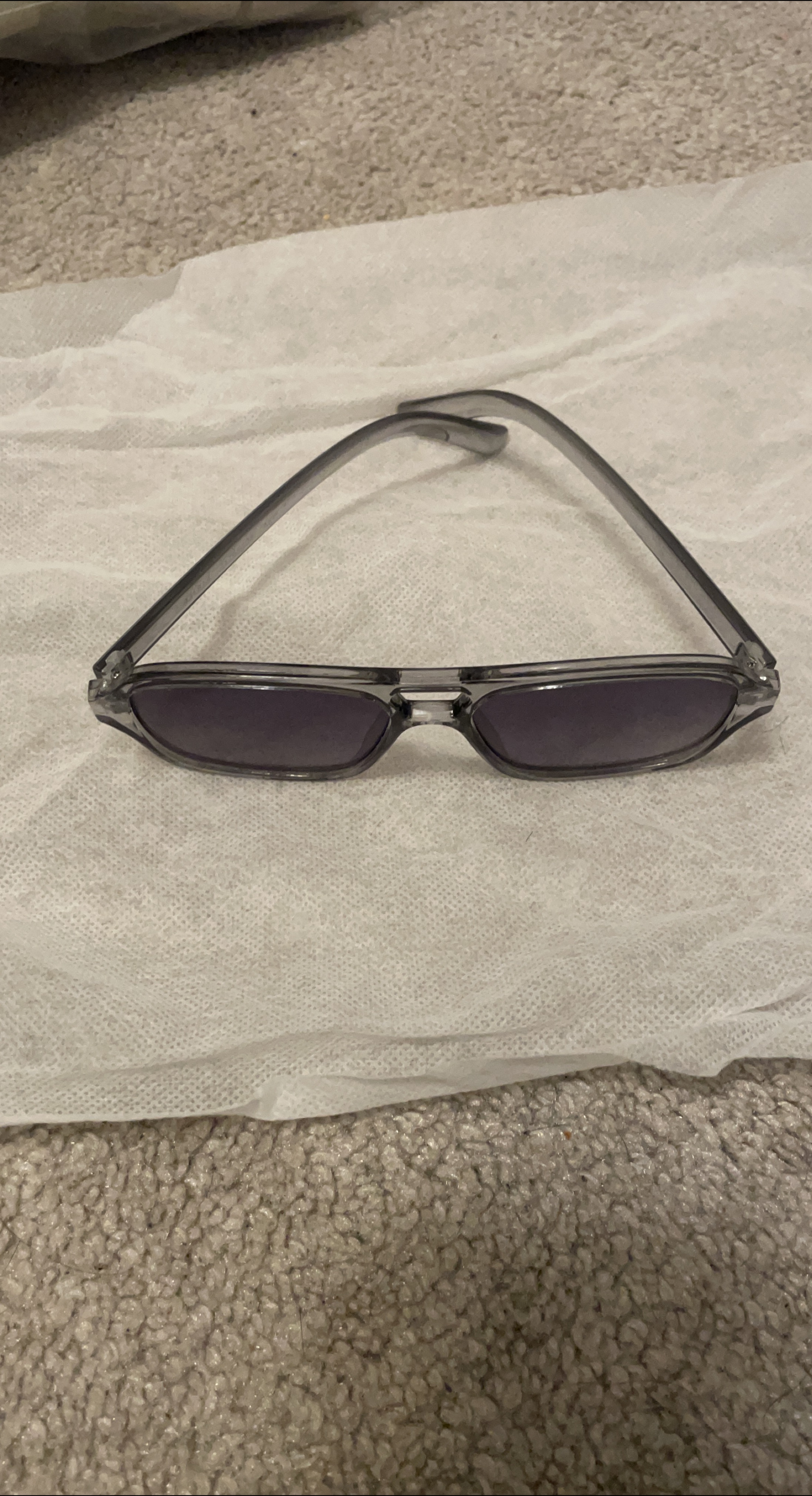 Sunglasses - Grey thumbnail