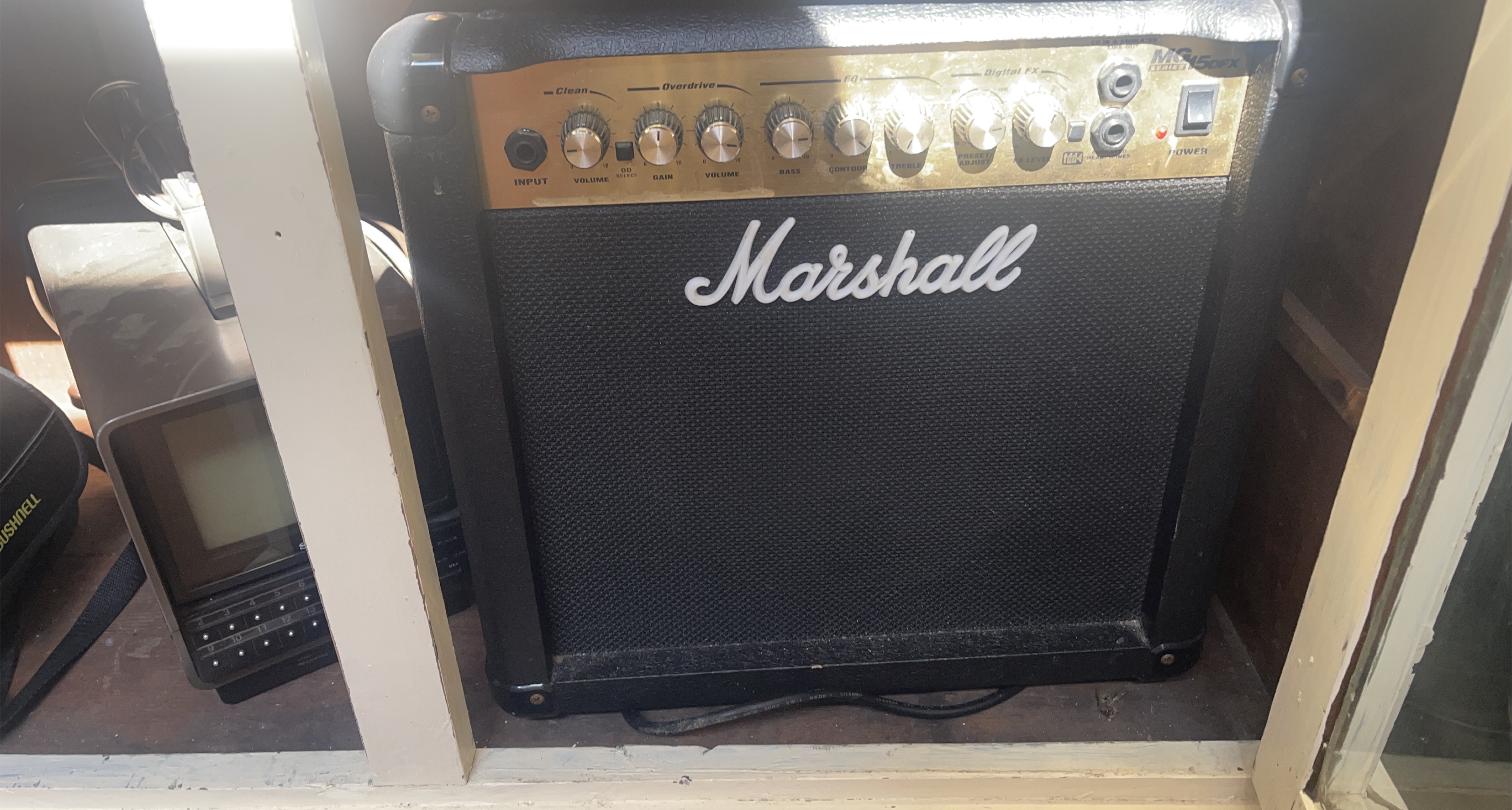 Marshall MG15DFX Guitar Amplifier thumbnail