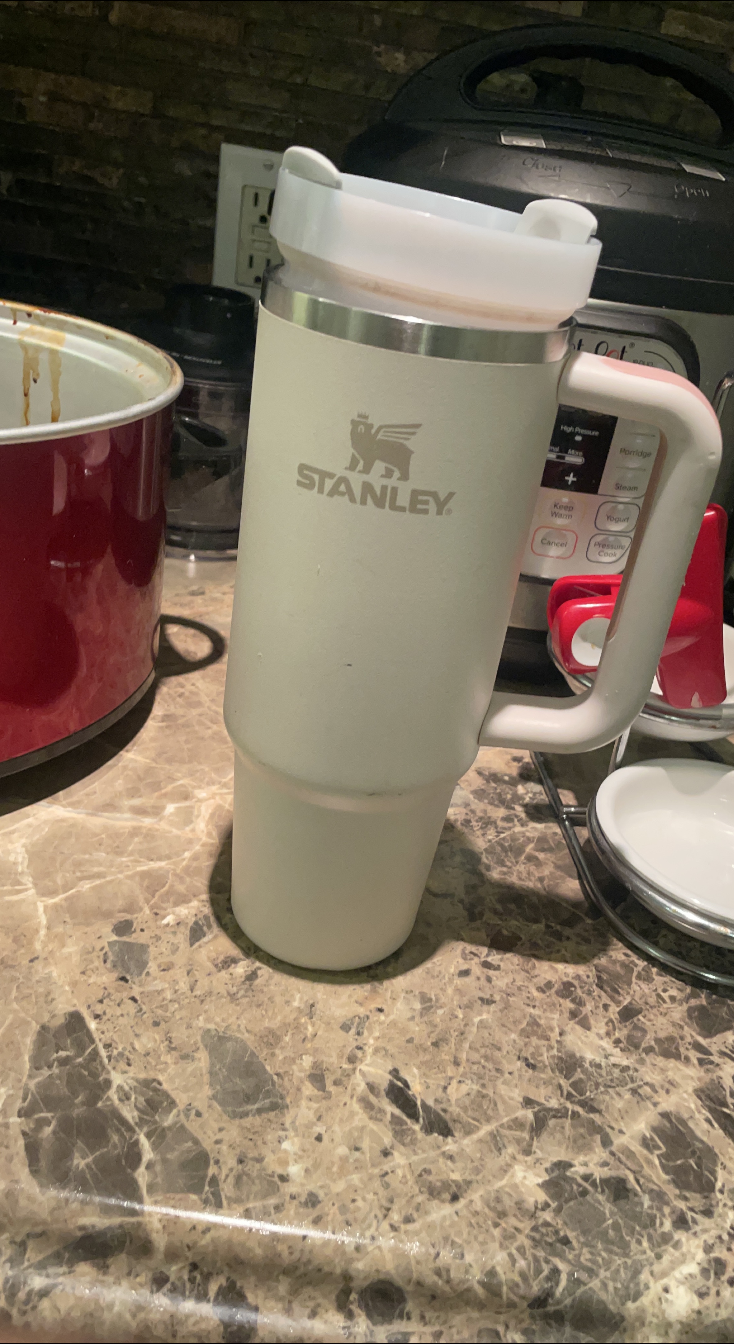 Stanley Quencher H2.0 FlowState Tumbler thumbnail