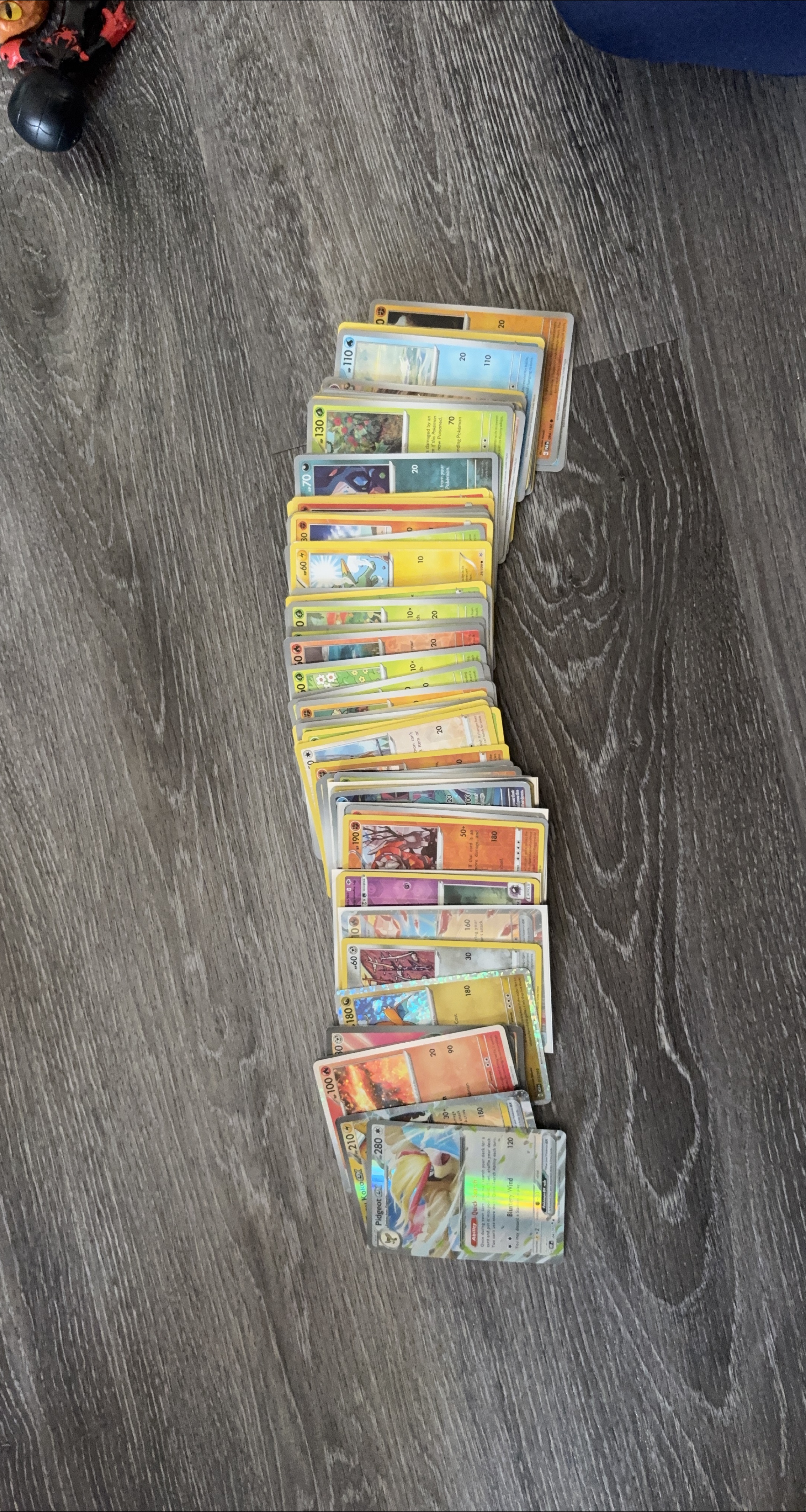 Pokémon Trading Cards - Assorted Lot thumbnail