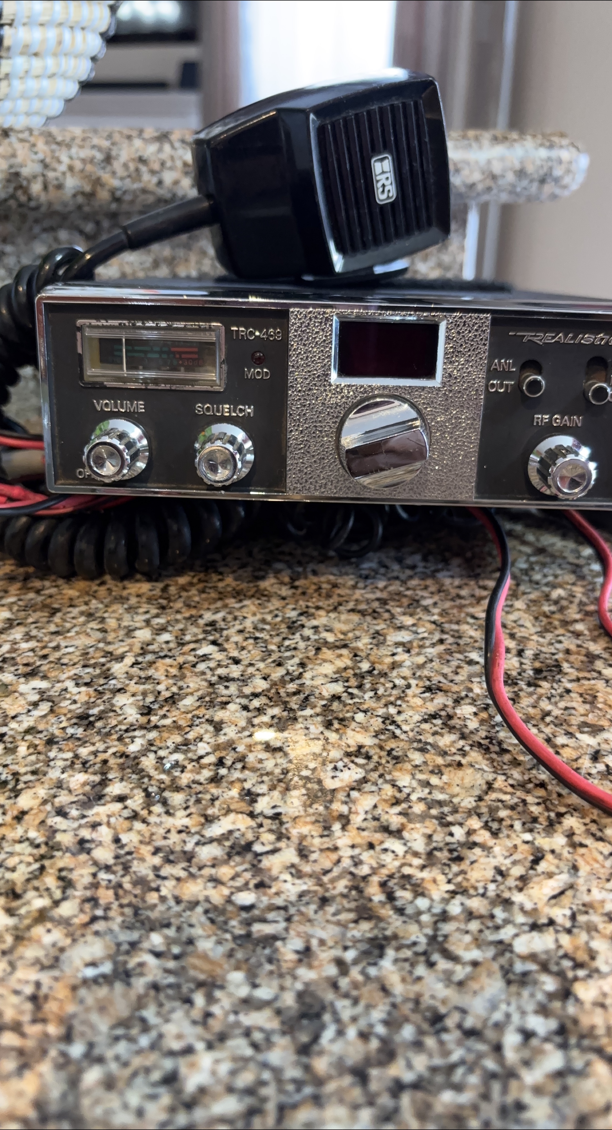 Realistic TRC-469 CB Radio - photo 2