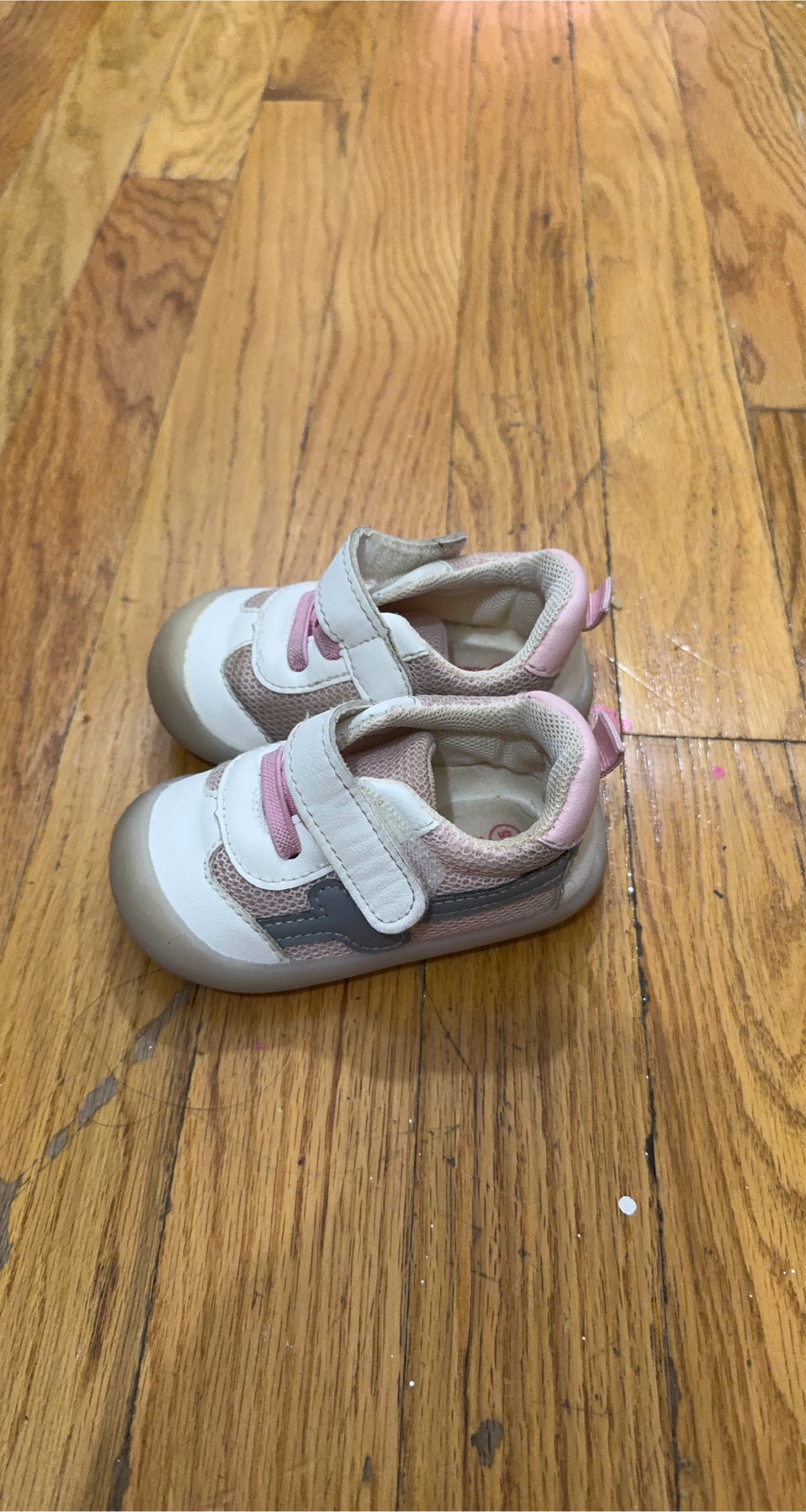 Toddler First Walking Shoes - Size Unknown thumbnail