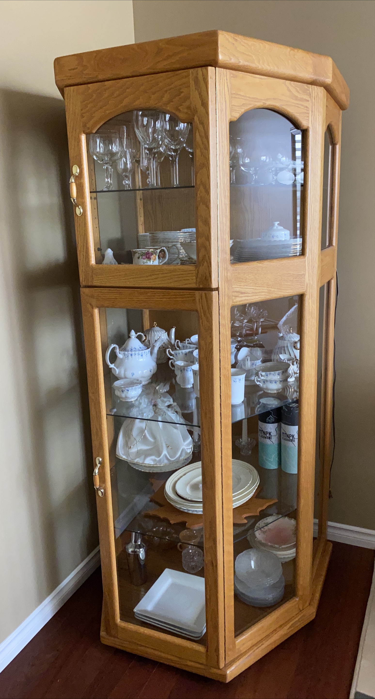 Oak Display Cabinet thumbnail
