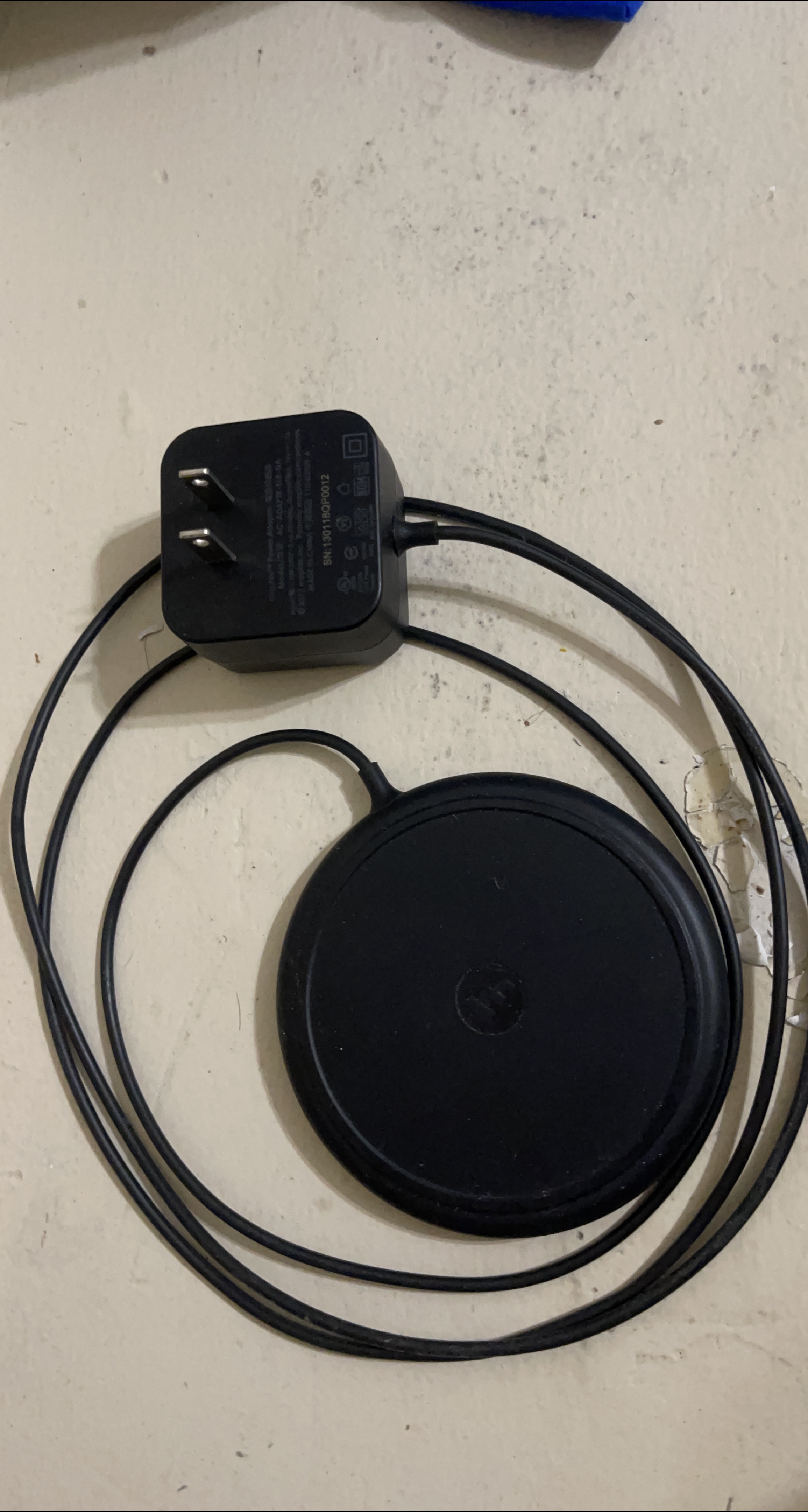 🥕 Motorola Wireless Charger with Adapter 🥕 thumbnail