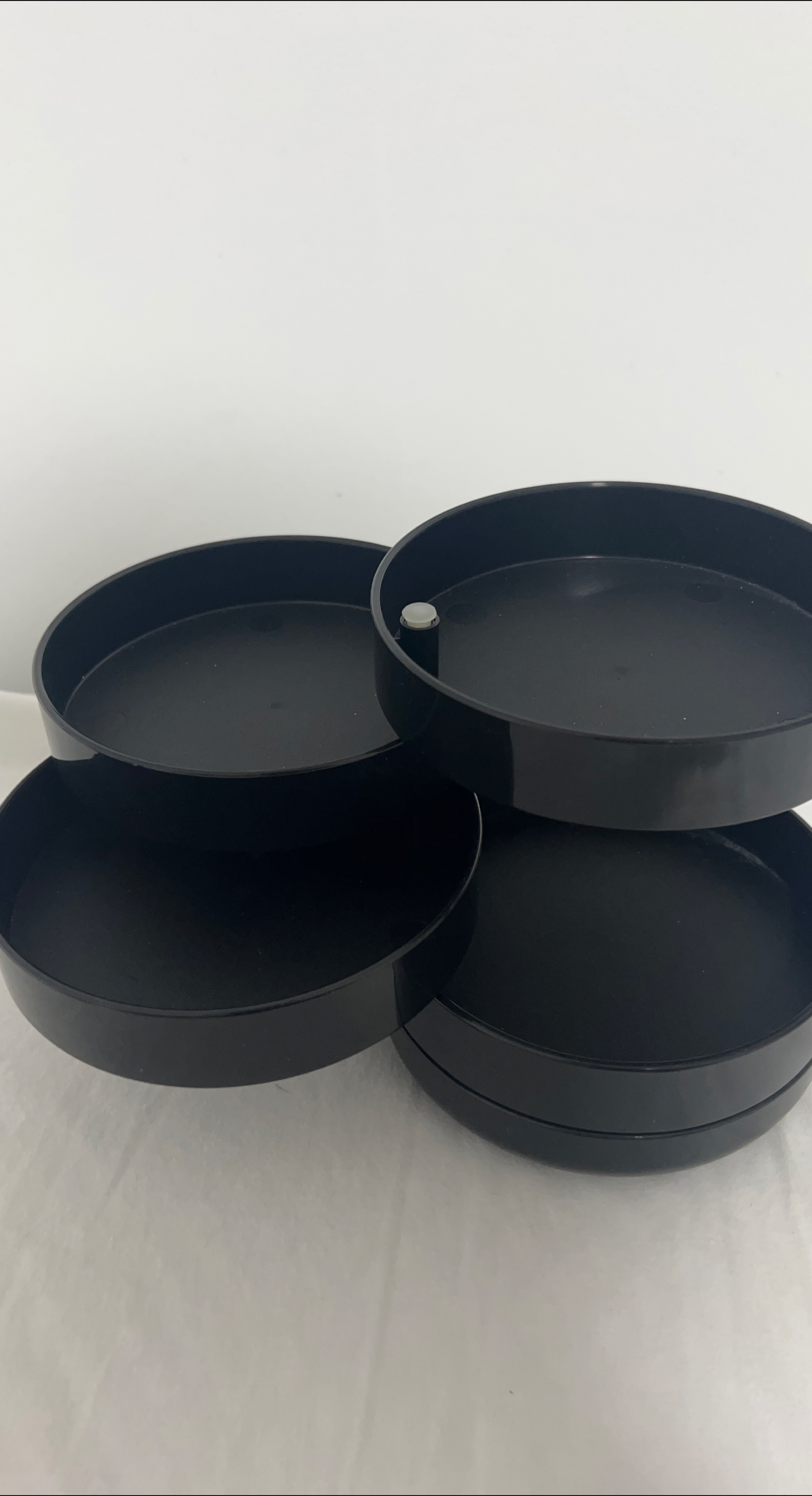 Black Rotating Organizer image indicator(1)