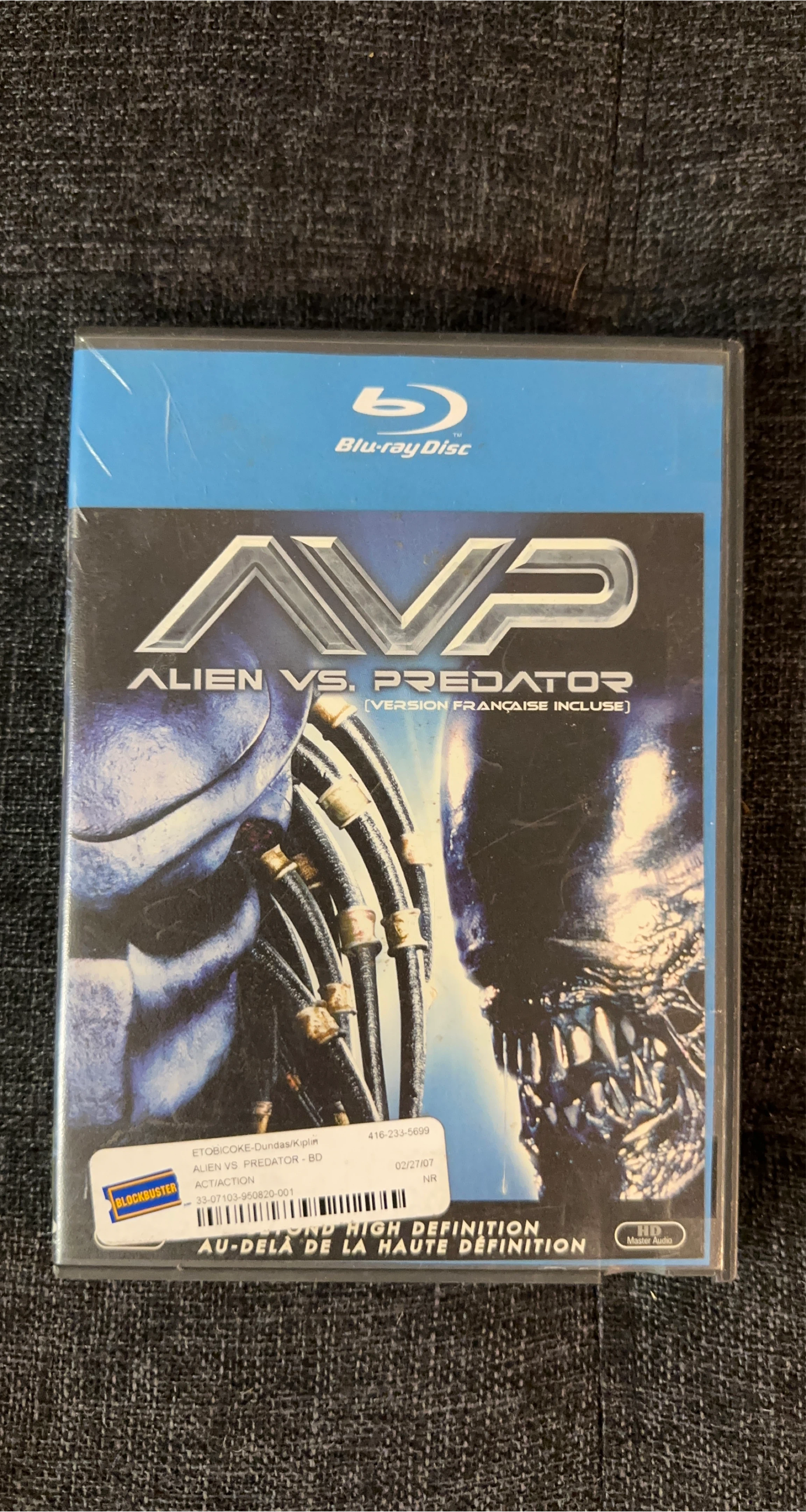 Alien vs. Predator Blu-ray Disc thumbnail