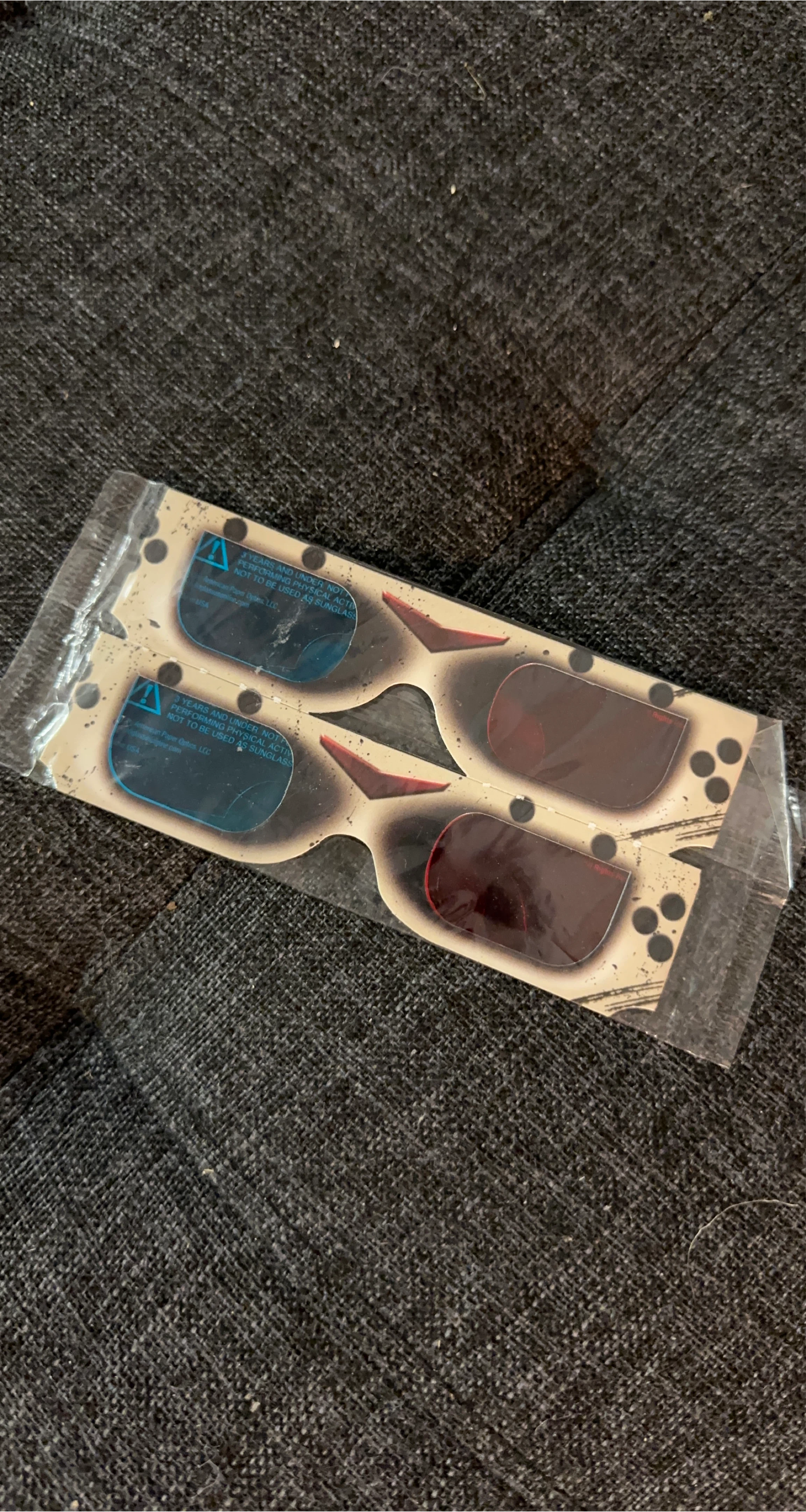 3D Glasses for 3D movie experience thumbnail