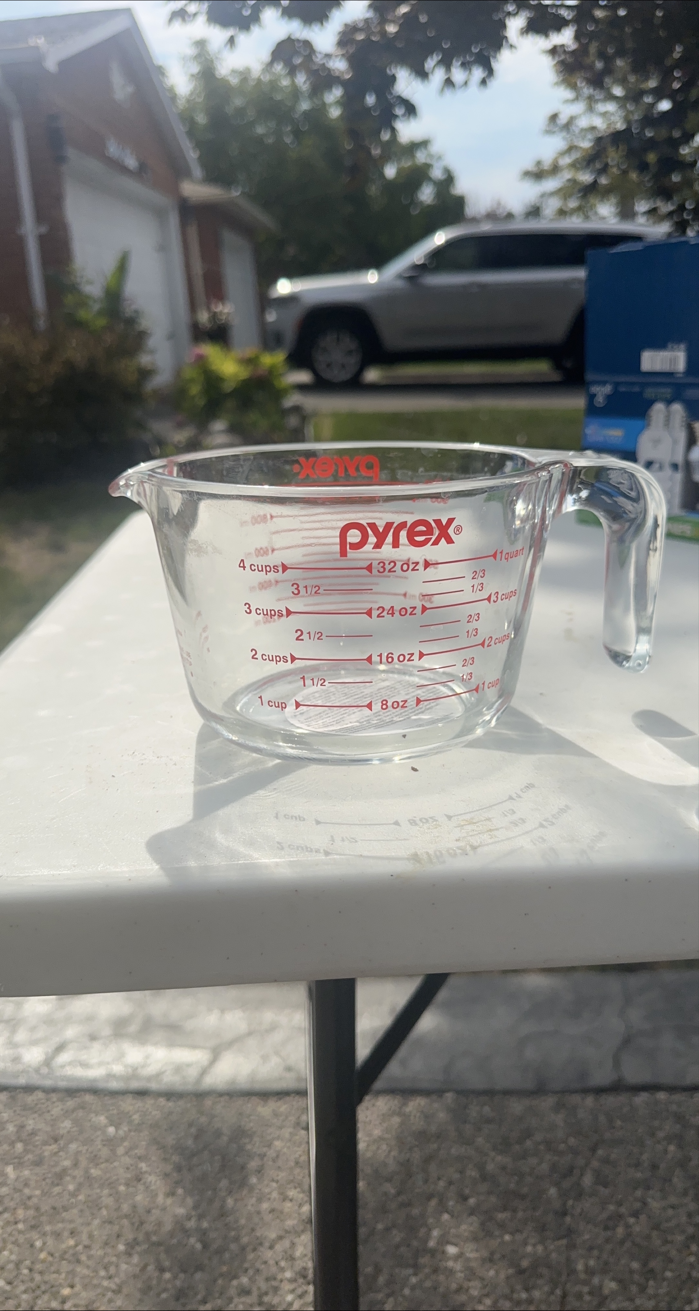 Pyrex 4-Cup Measuring Cup