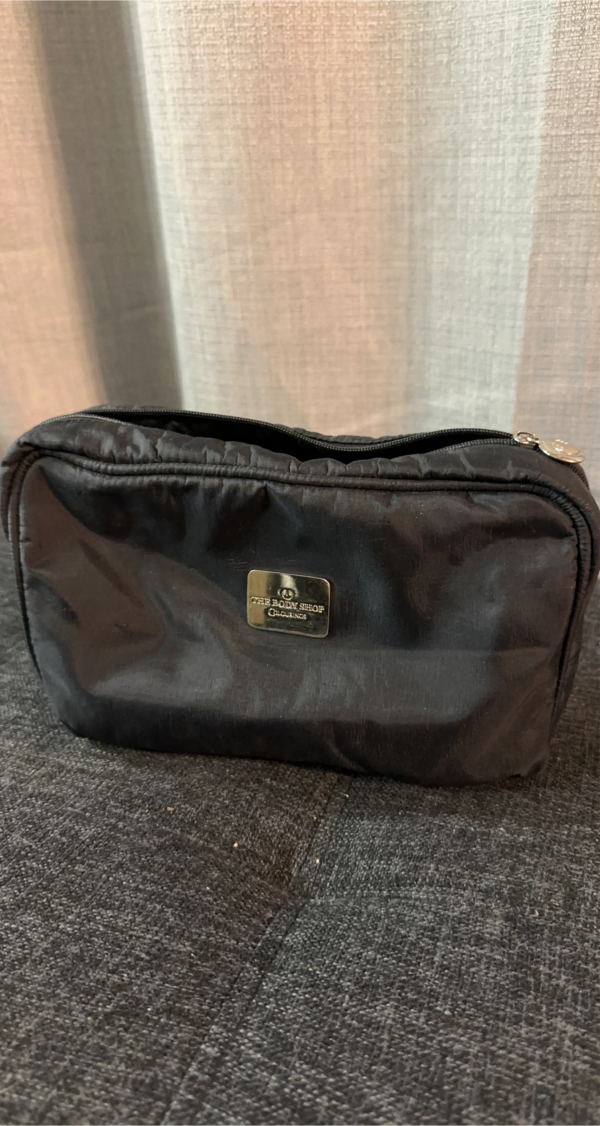 The Body Shop Colourings Black Travel Pouch