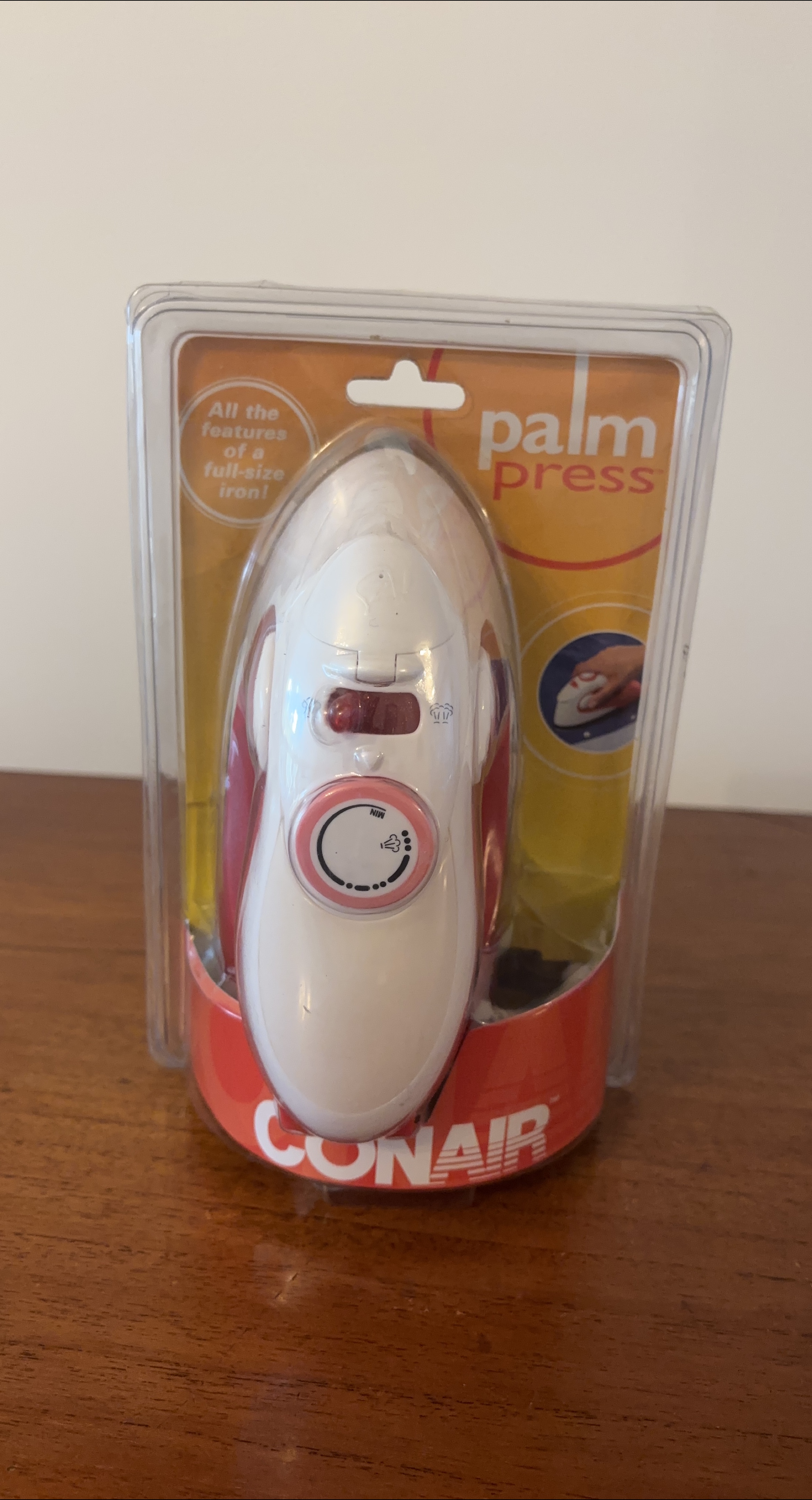 New Conair Palm Press Travel Iron thumbnail