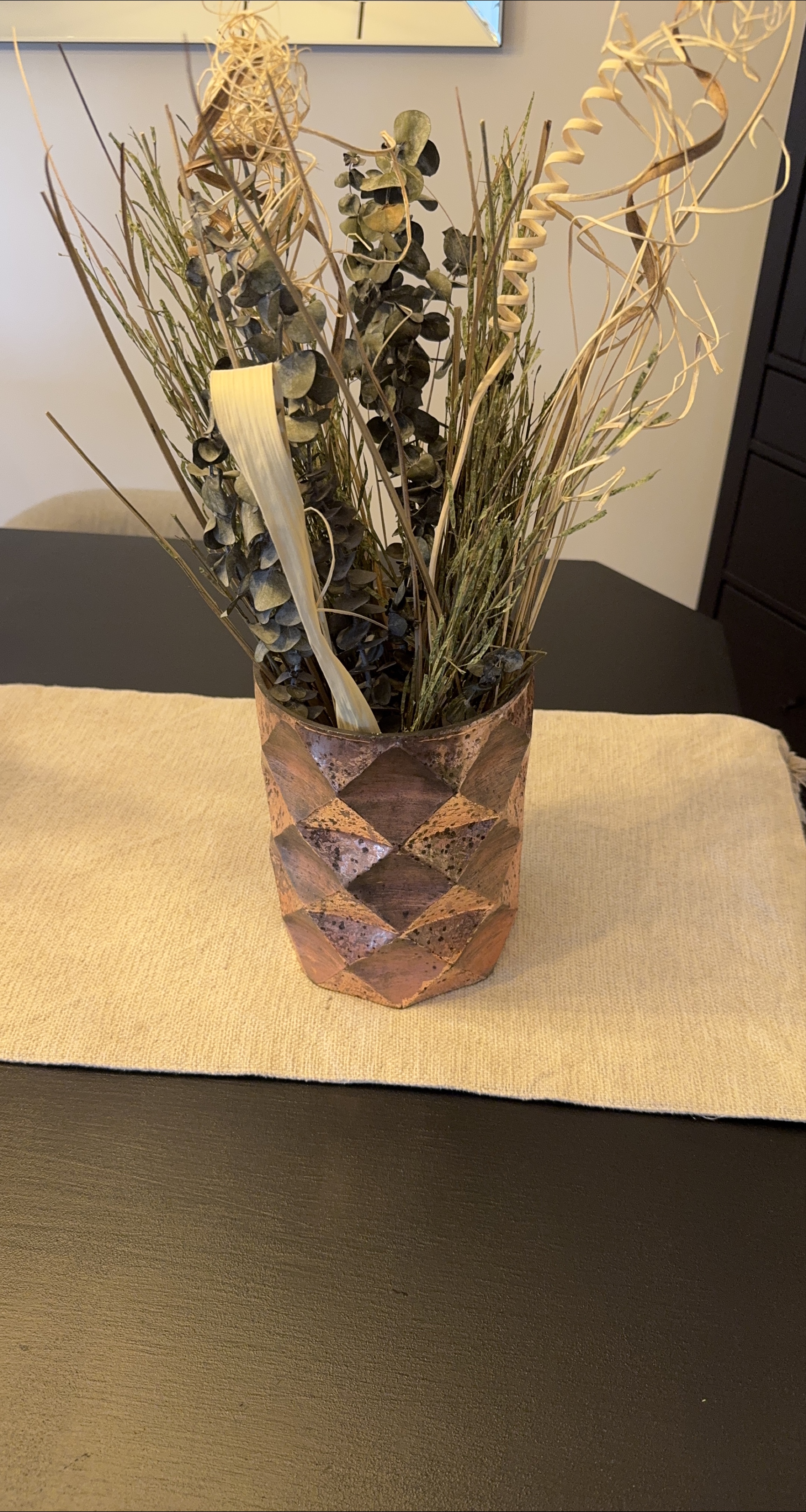 Decorative Floral Arrangement in Vase thumbnail