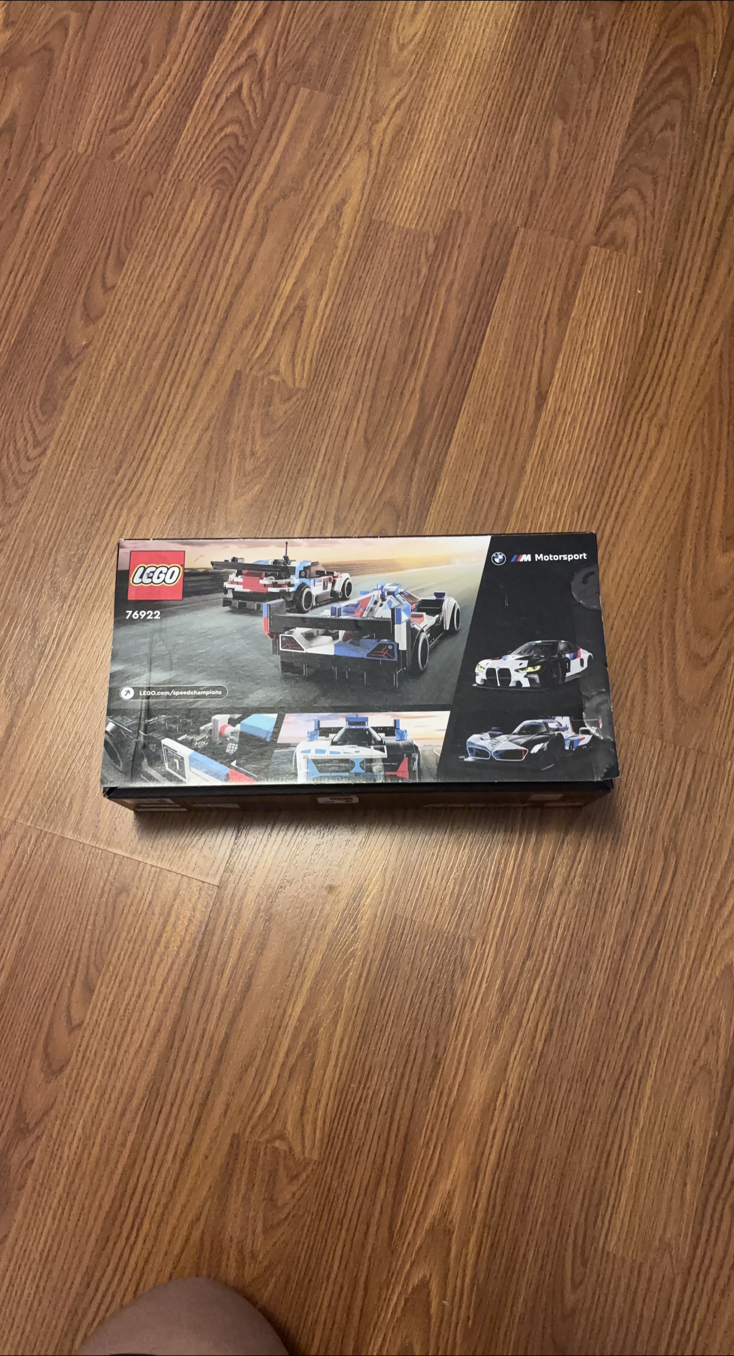 LEGO Speed Champions BMW M Hybrid V8 & BMW M4 GT3 (76922) thumbnail