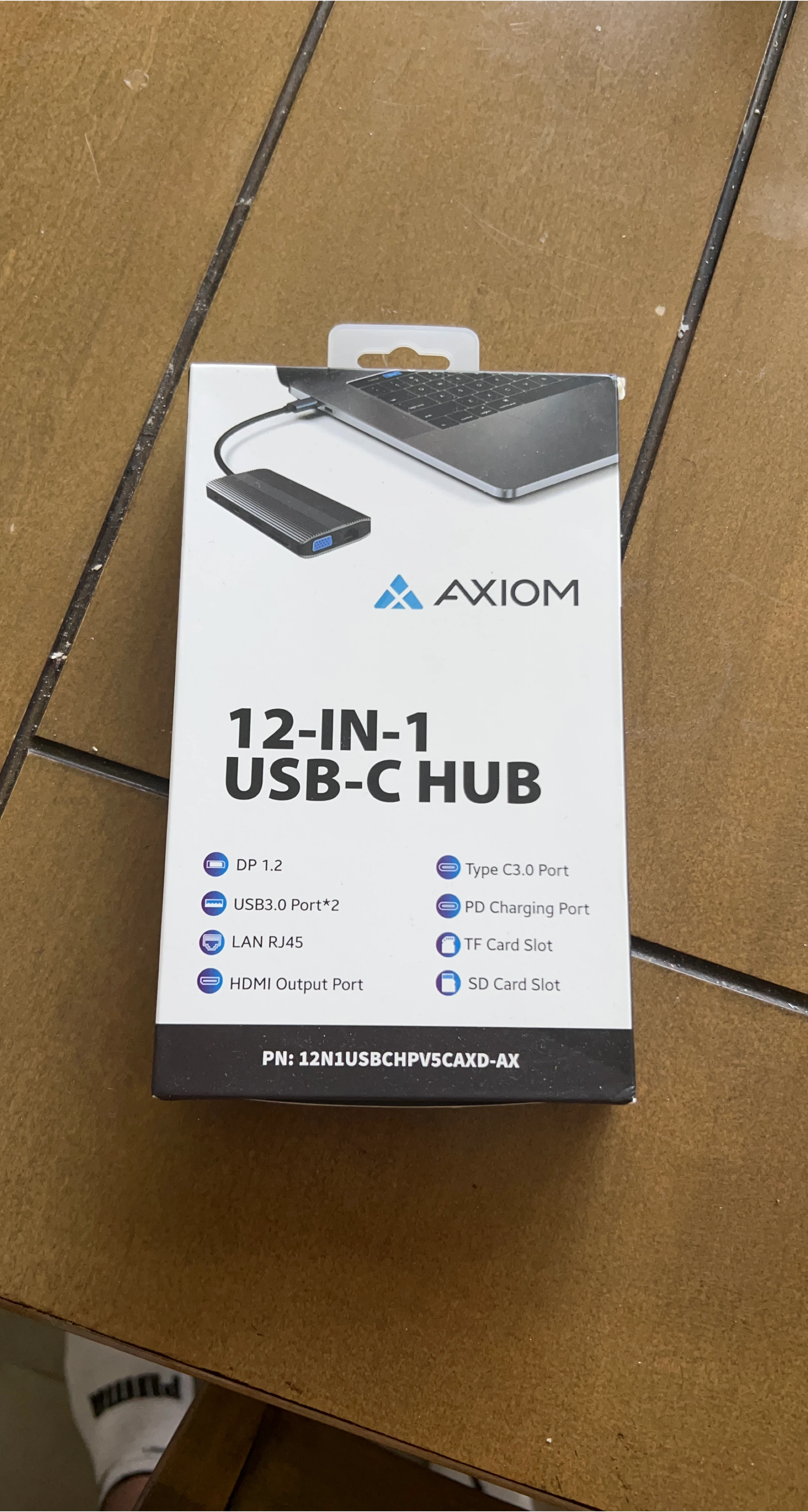 Axiom 12-in-1 USB-C Hub - New in Box! thumbnail