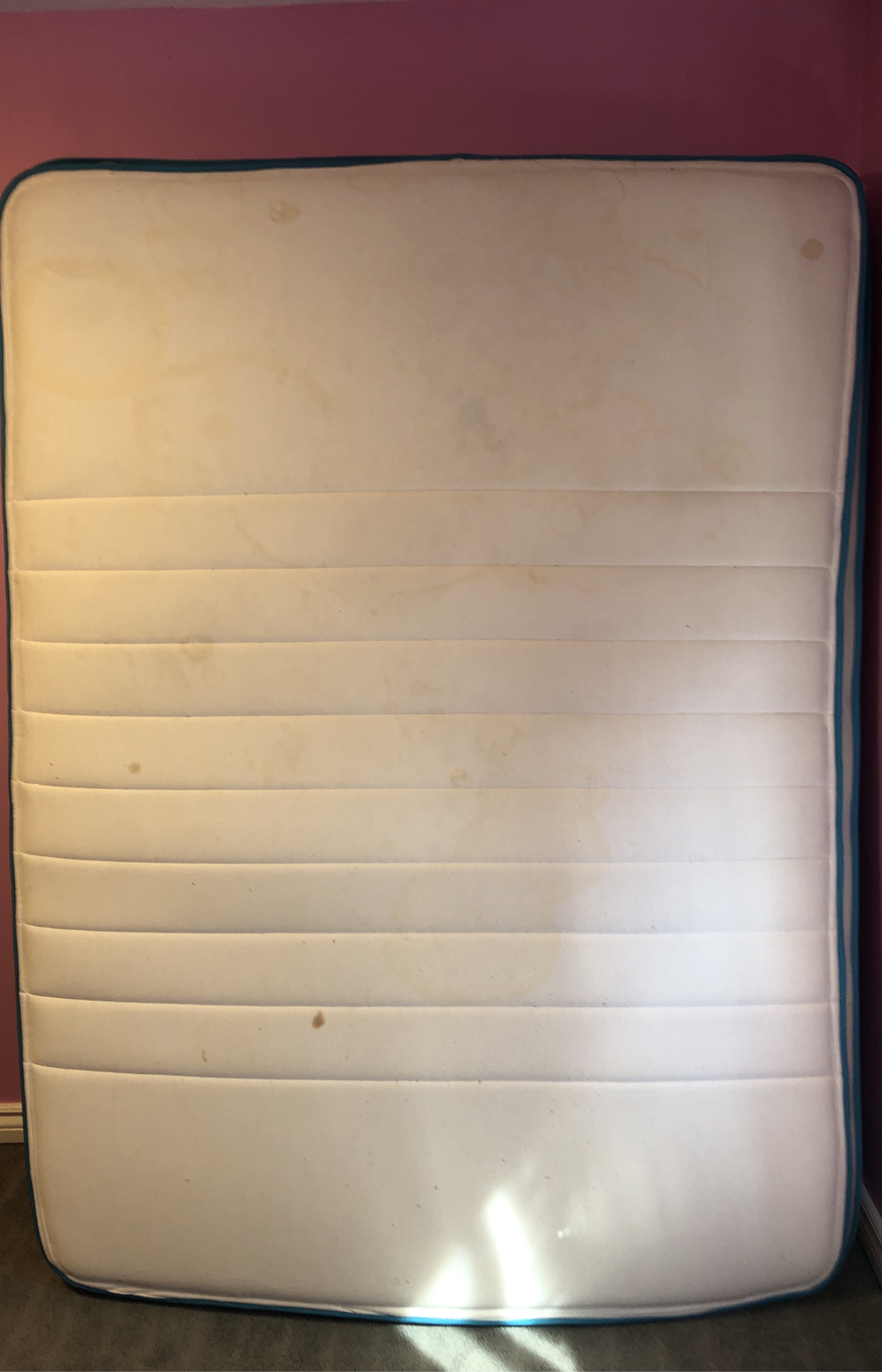 🥕 MOVING OUT SALE: Used Mattress thumbnail