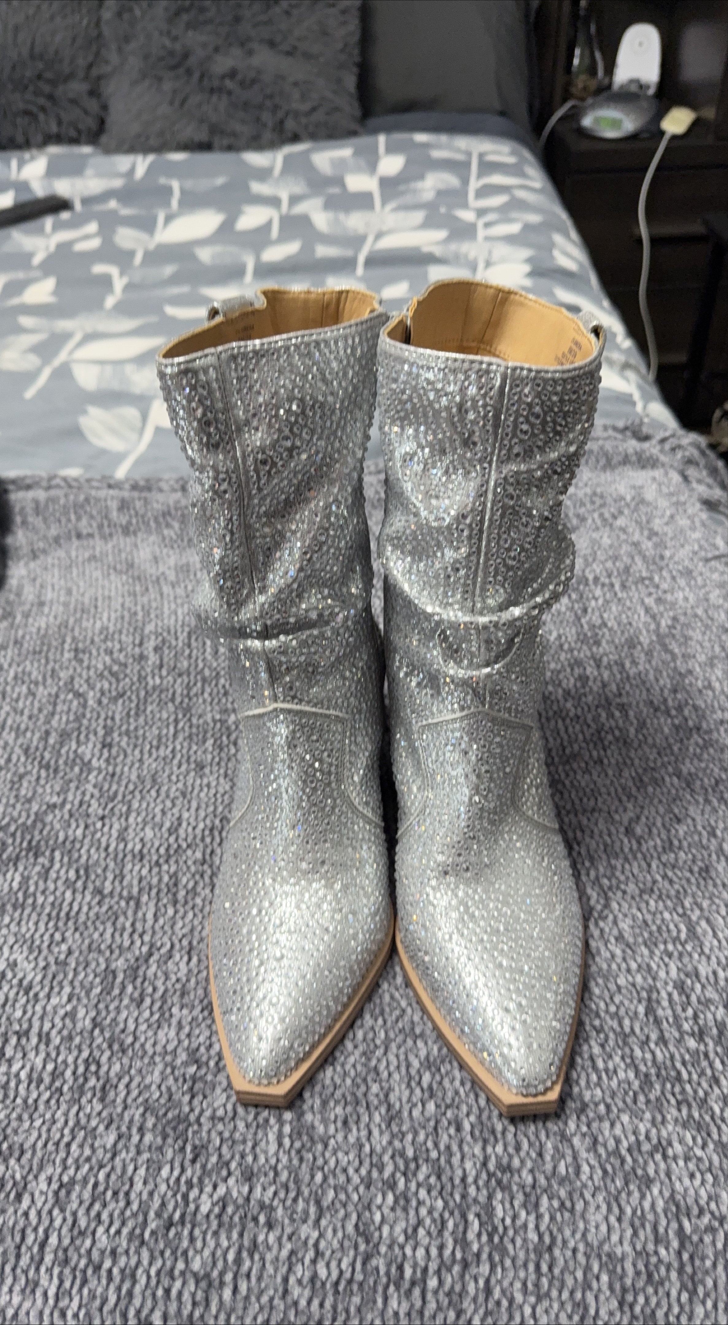 Silver Rhinestone Cowboy Boots, Size 8 thumbnail
