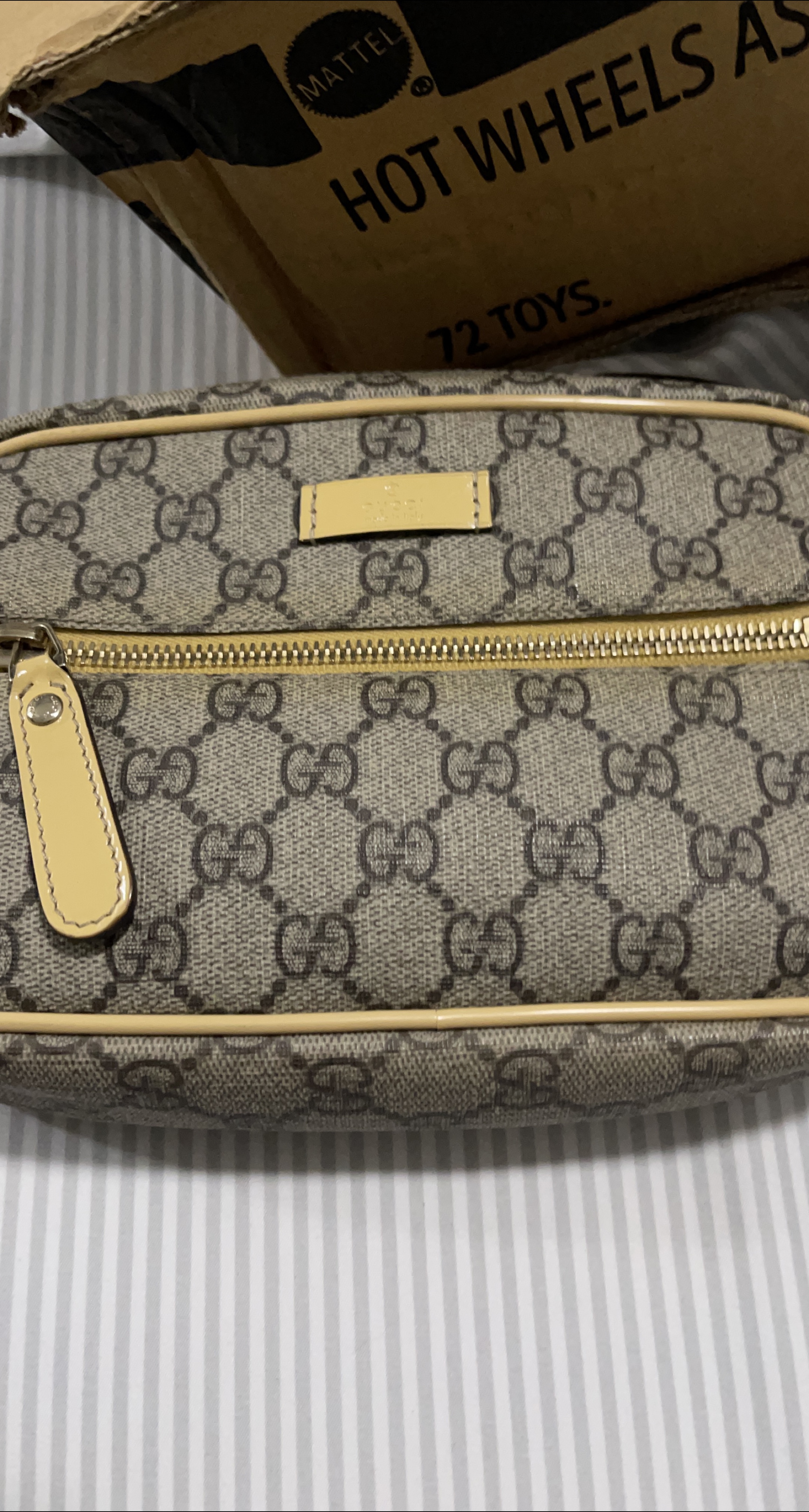 Gucci GG crossbody bag thumbnail