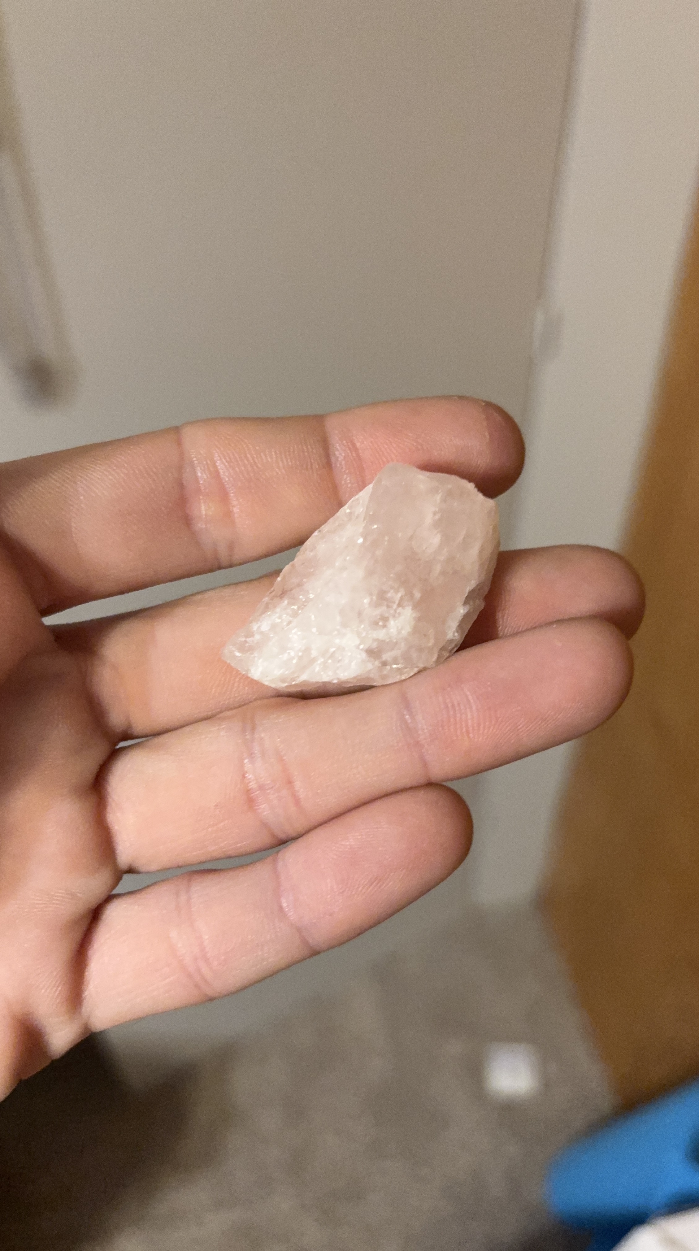 Rose quartz Crystal thumbnail
