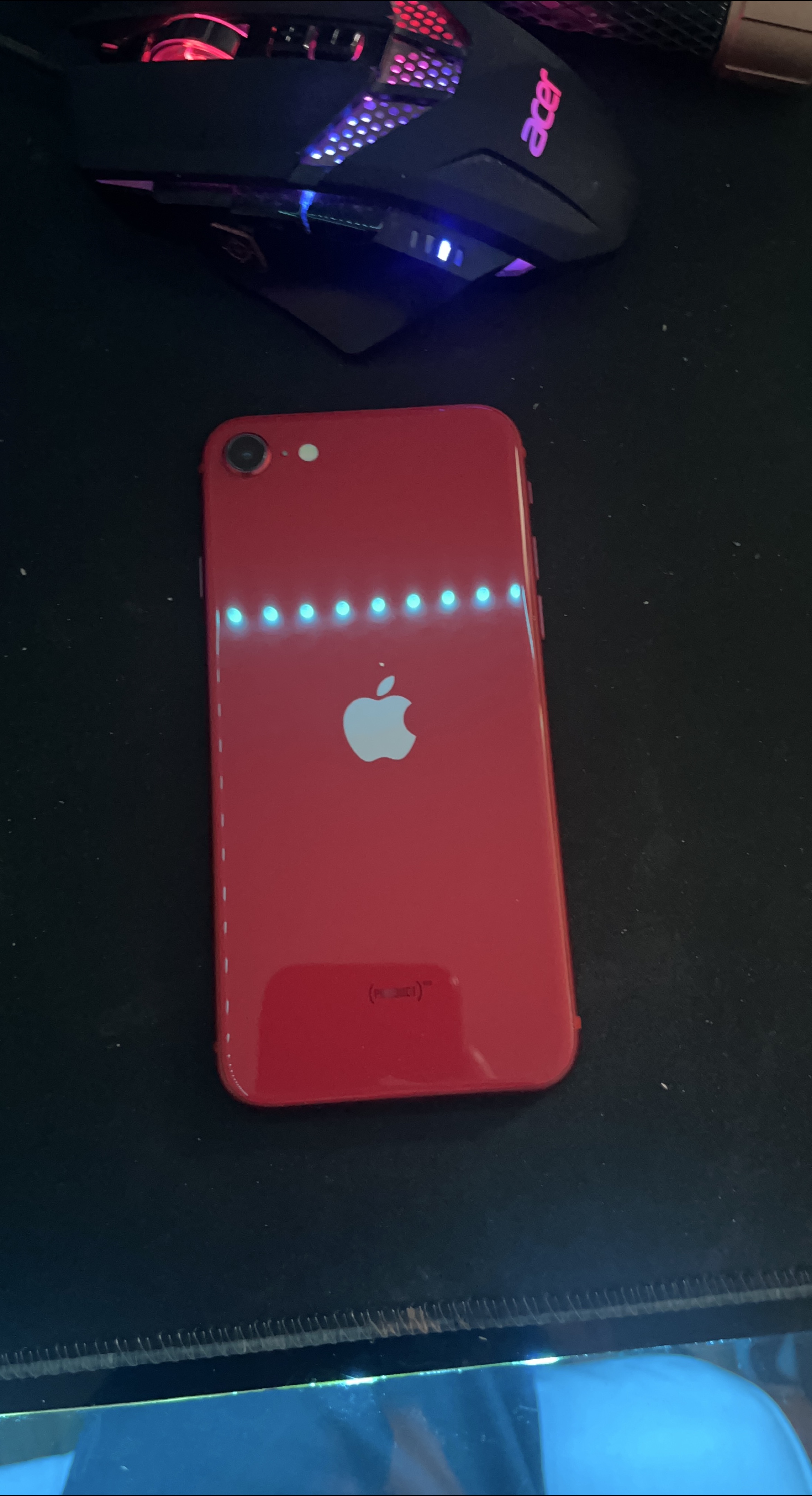 Apple iPhone SE (Red)