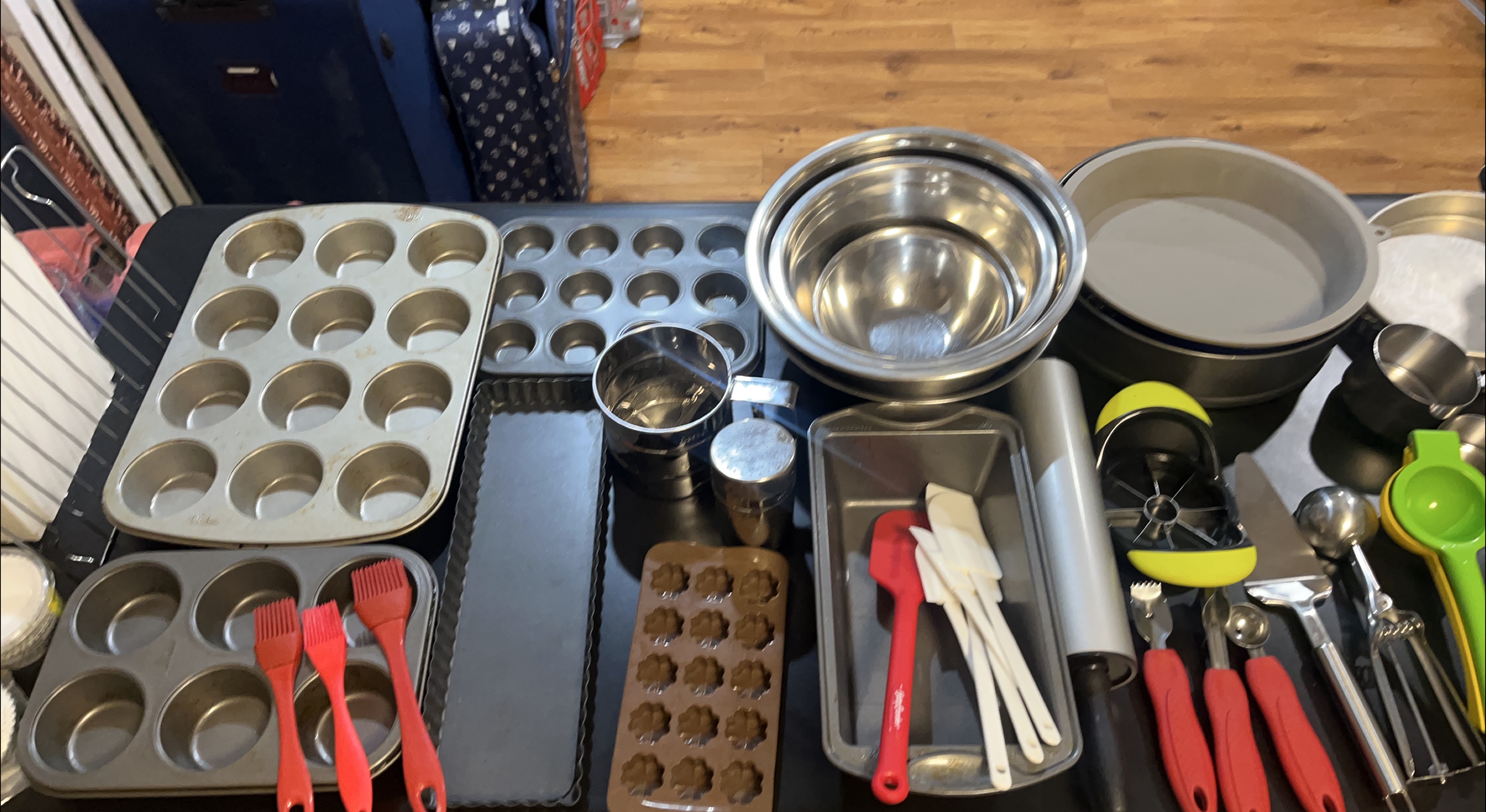 Baking Supplies Bundle - Muffin Tins, Bowls, Tools