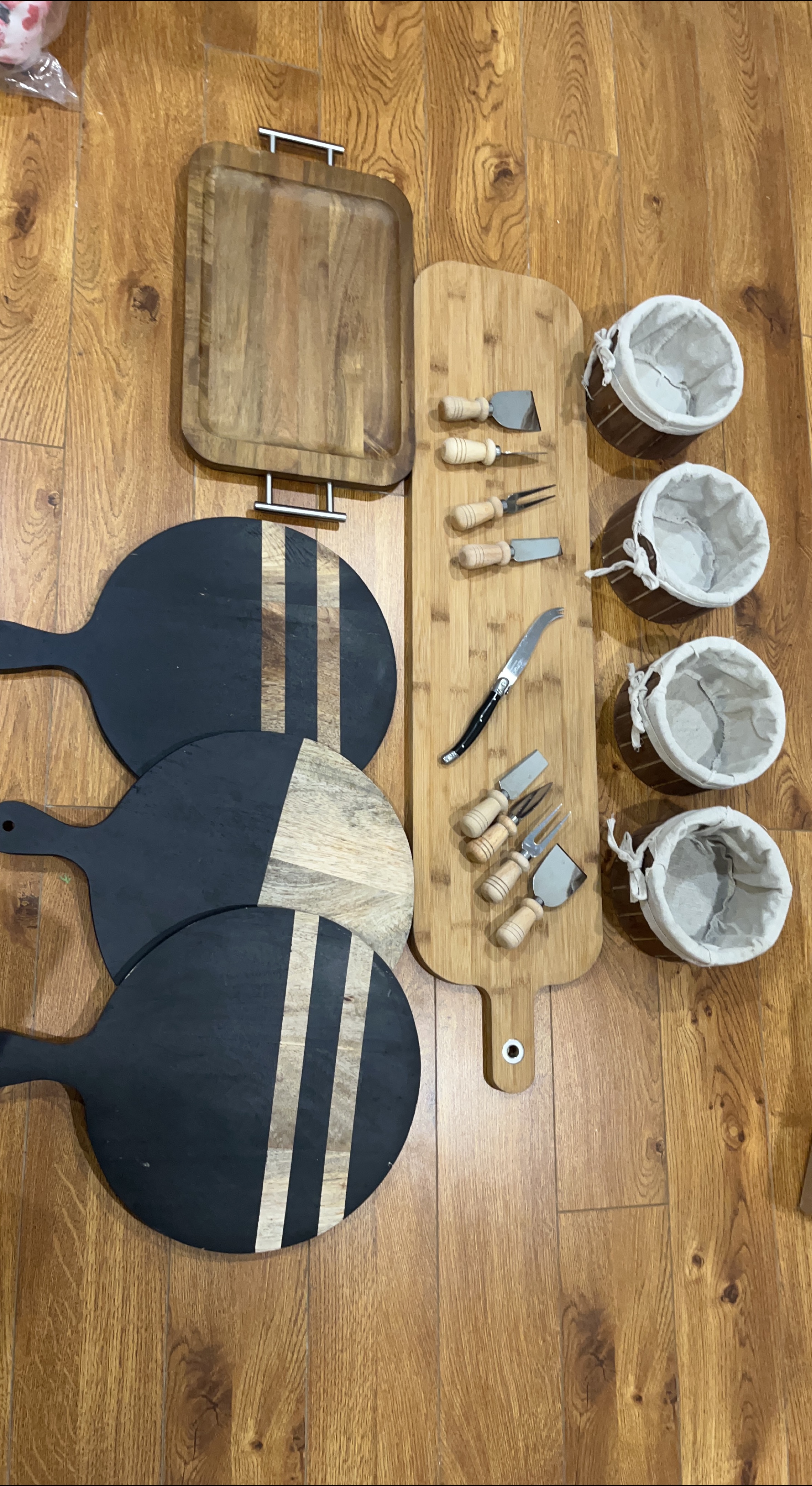 Cheese Boards, Serving Trays & Baskets