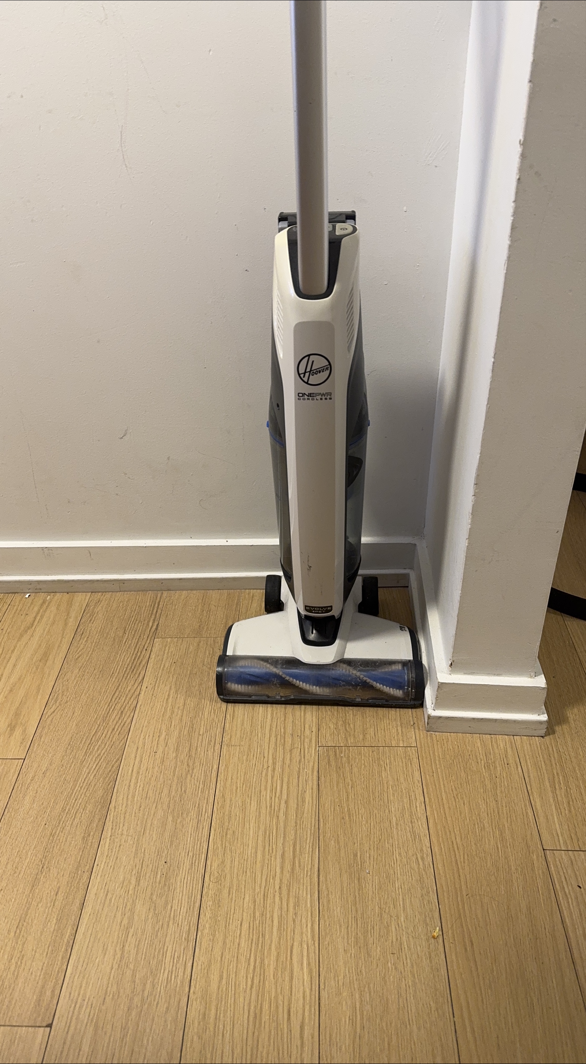 Hoover ONEPWR Evolve Cordless Vacuum thumbnail