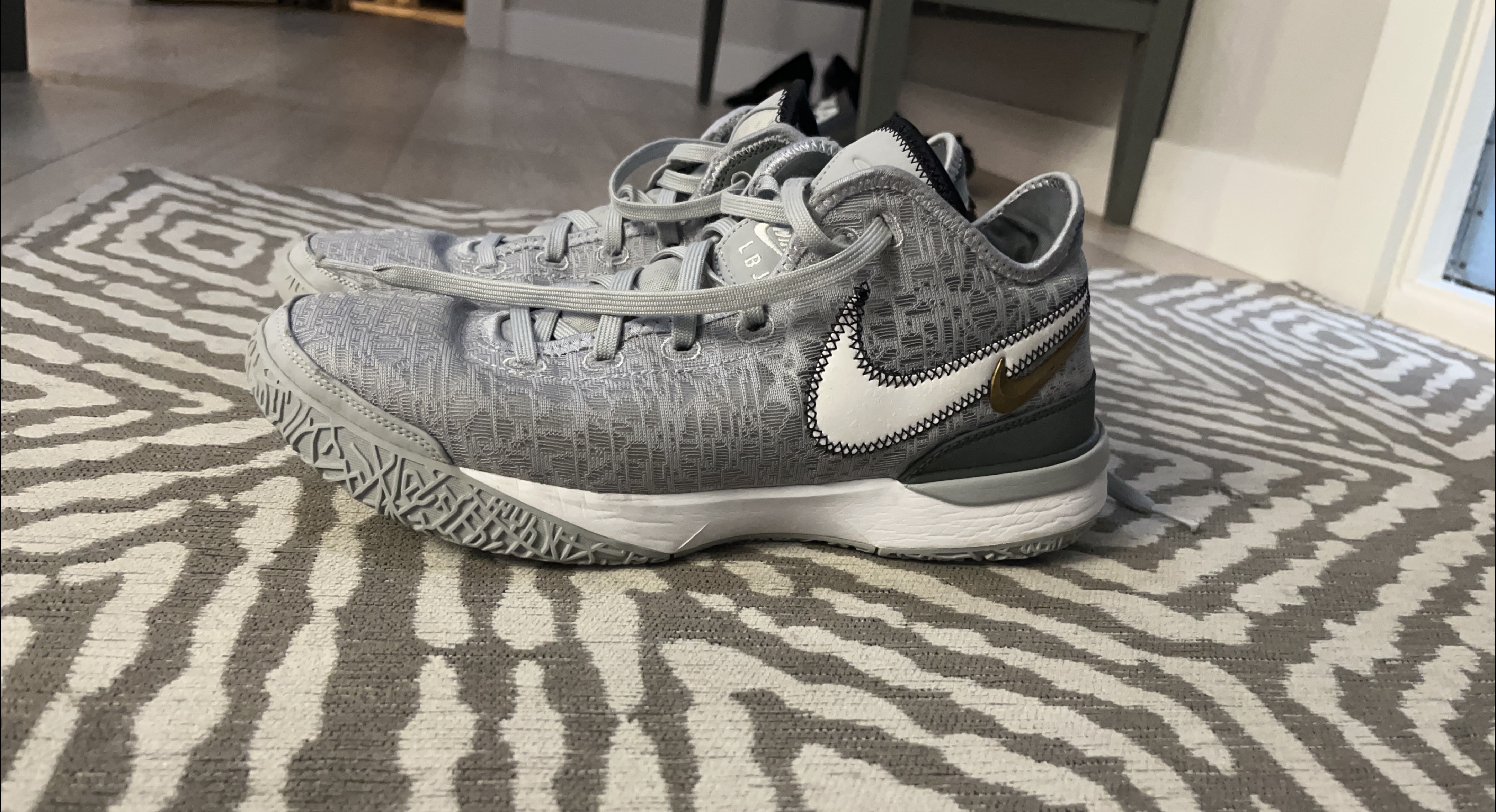 Nike LeBron Next gens Grey thumbnail