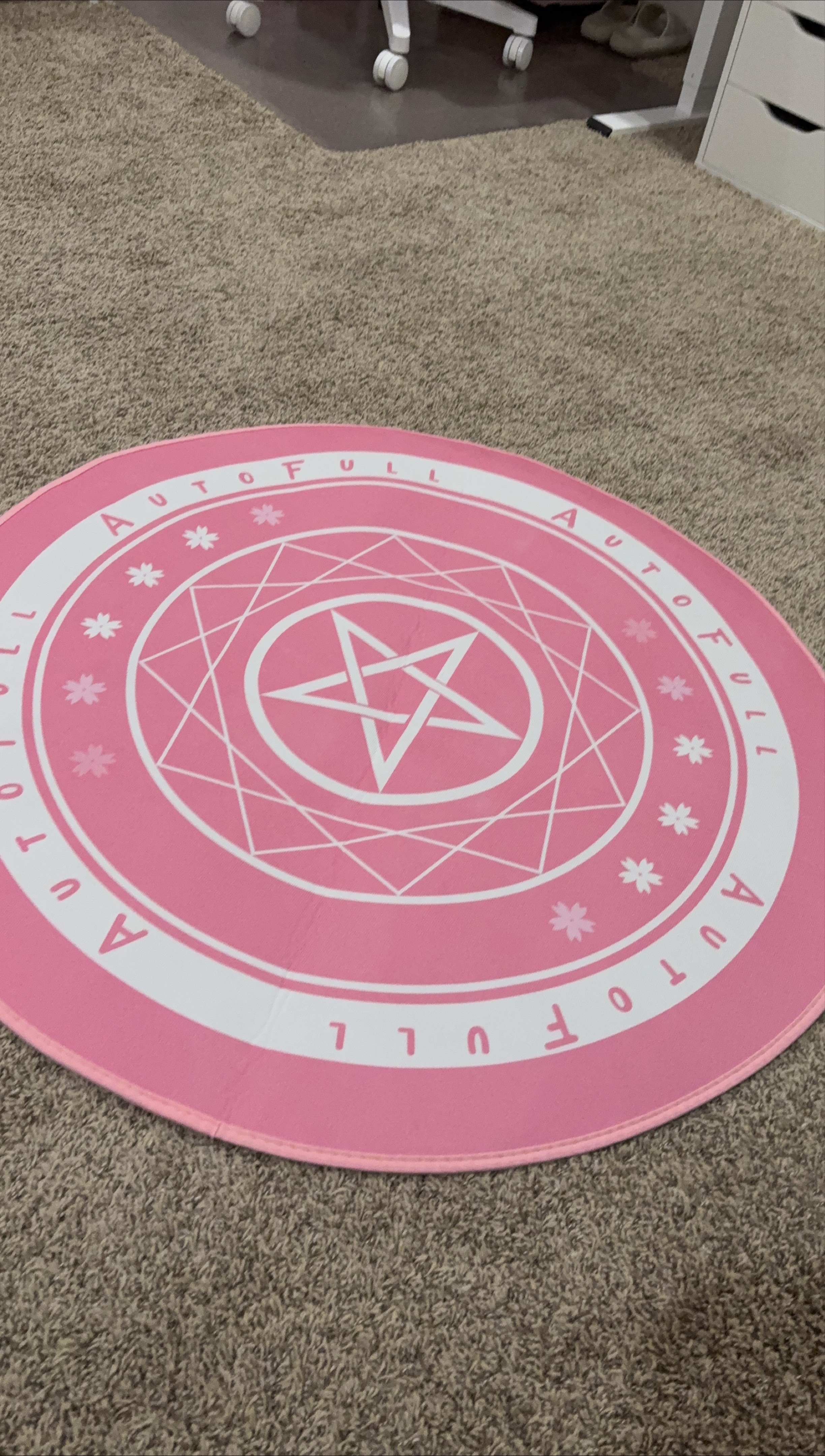Pink Auto Full Round Rug thumbnail