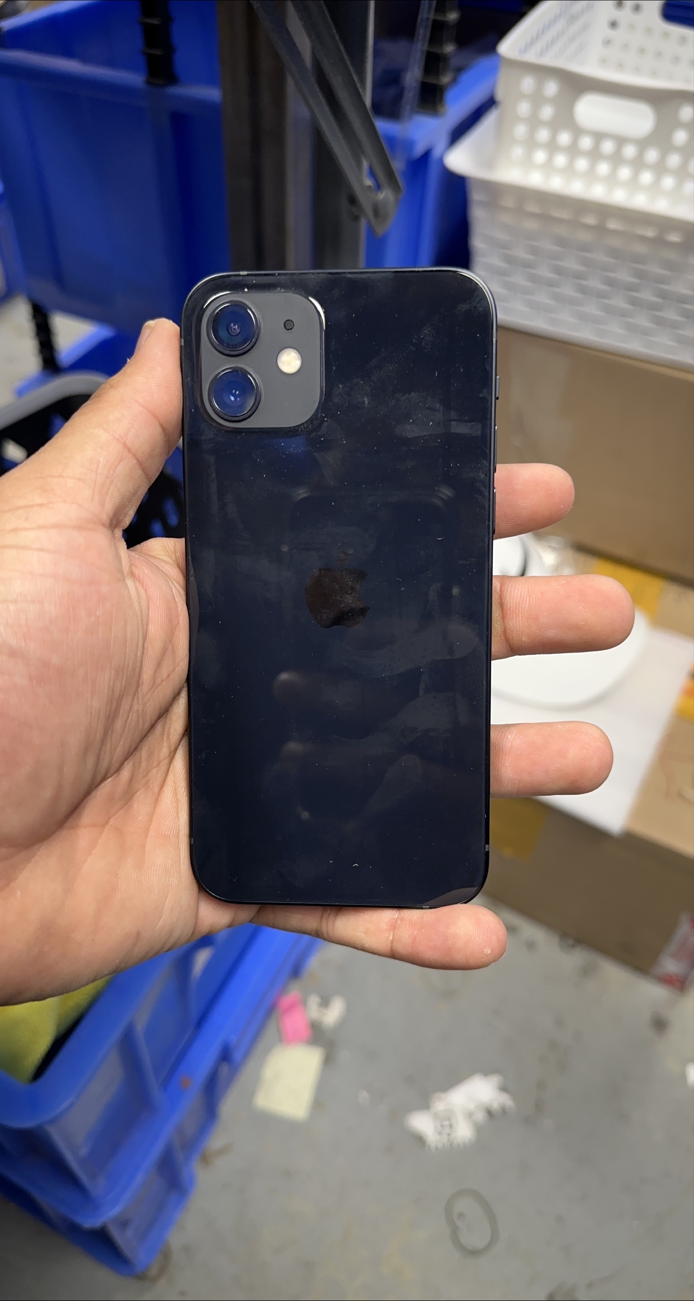 iPhone 12 - Navy Blue