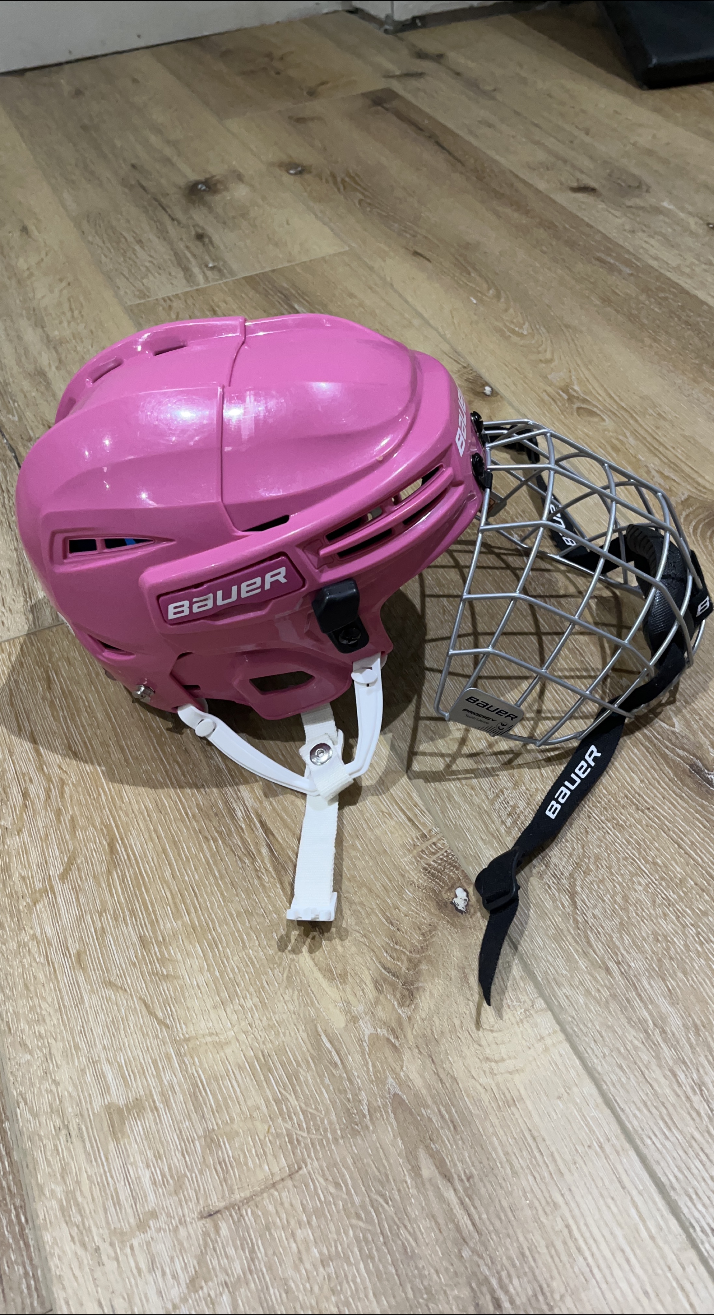 Bauer Pink Hockey Helmet Youth Size 6-6 5/8 thumbnail