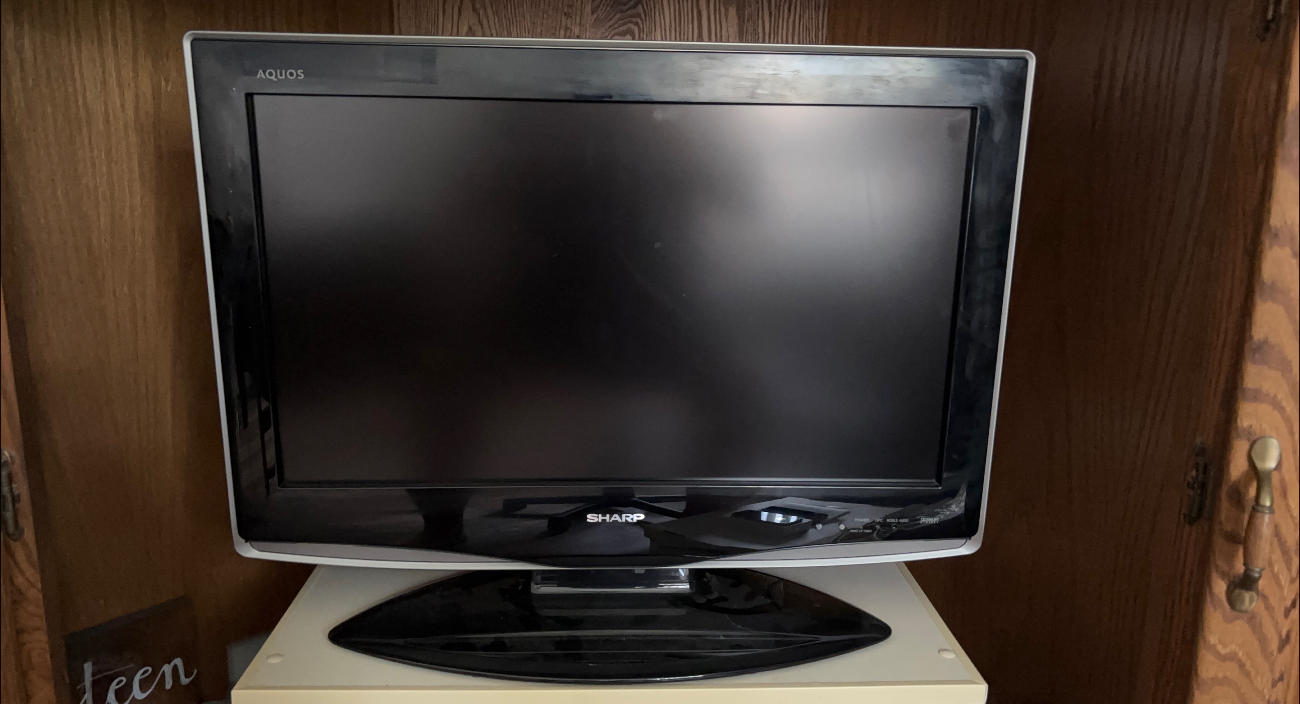 Sharp Aquos LC-26D43U 26" LCD TV thumbnail