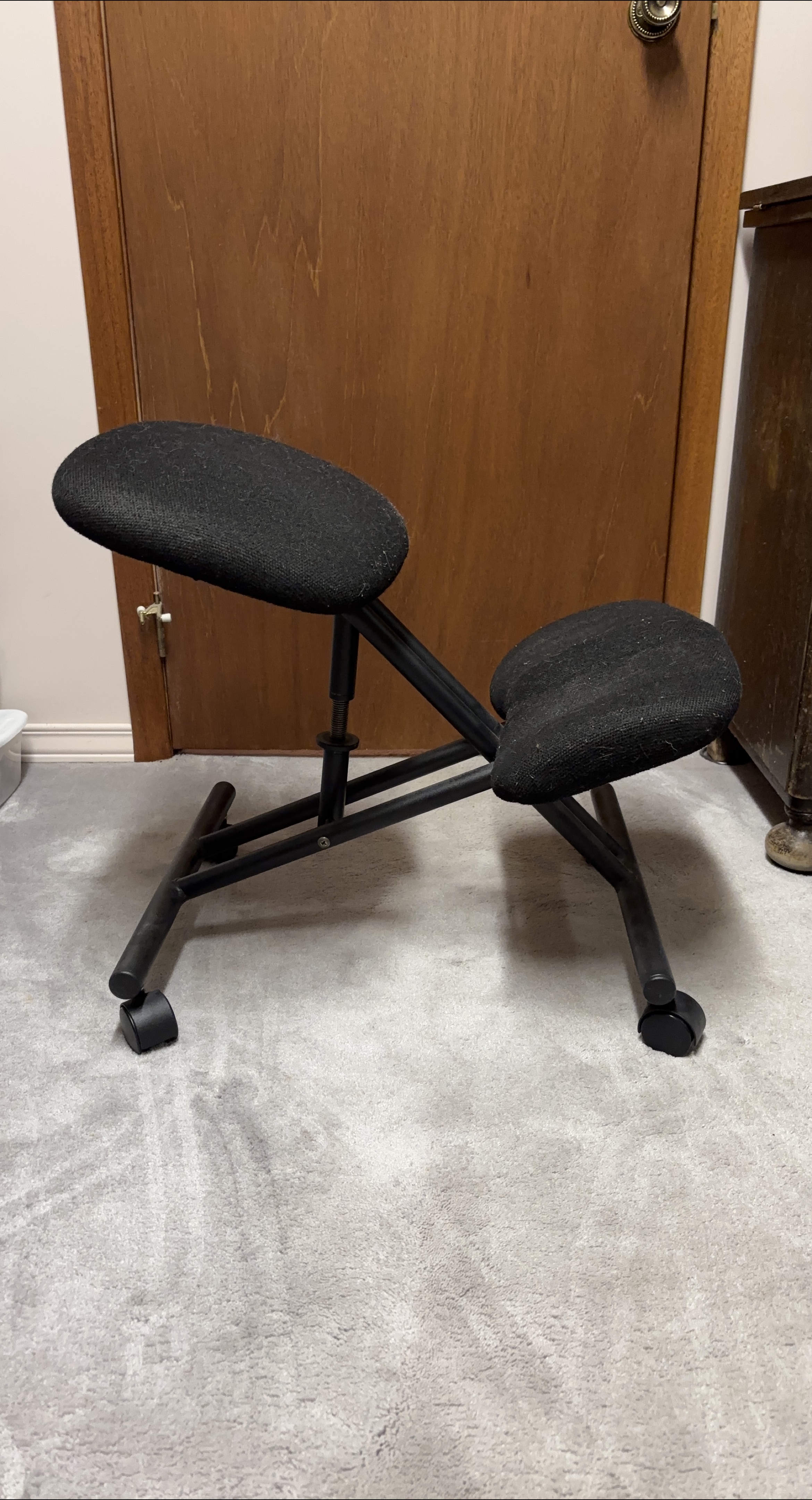 Kneeling Chair - Ergonomic Posture Stool thumbnail