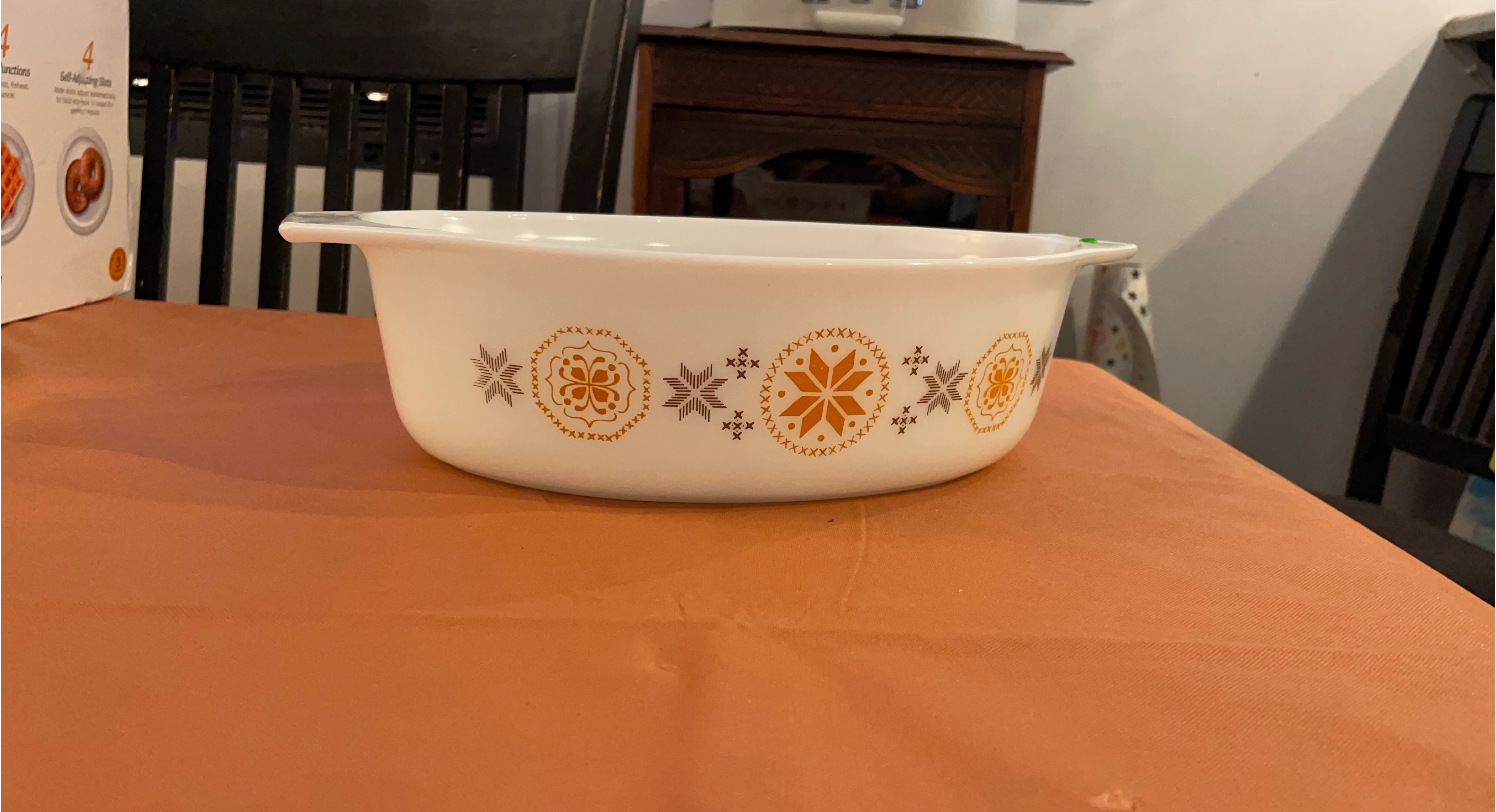 Vintage Pyrex Snowflake Garland Casserole Dish thumbnail