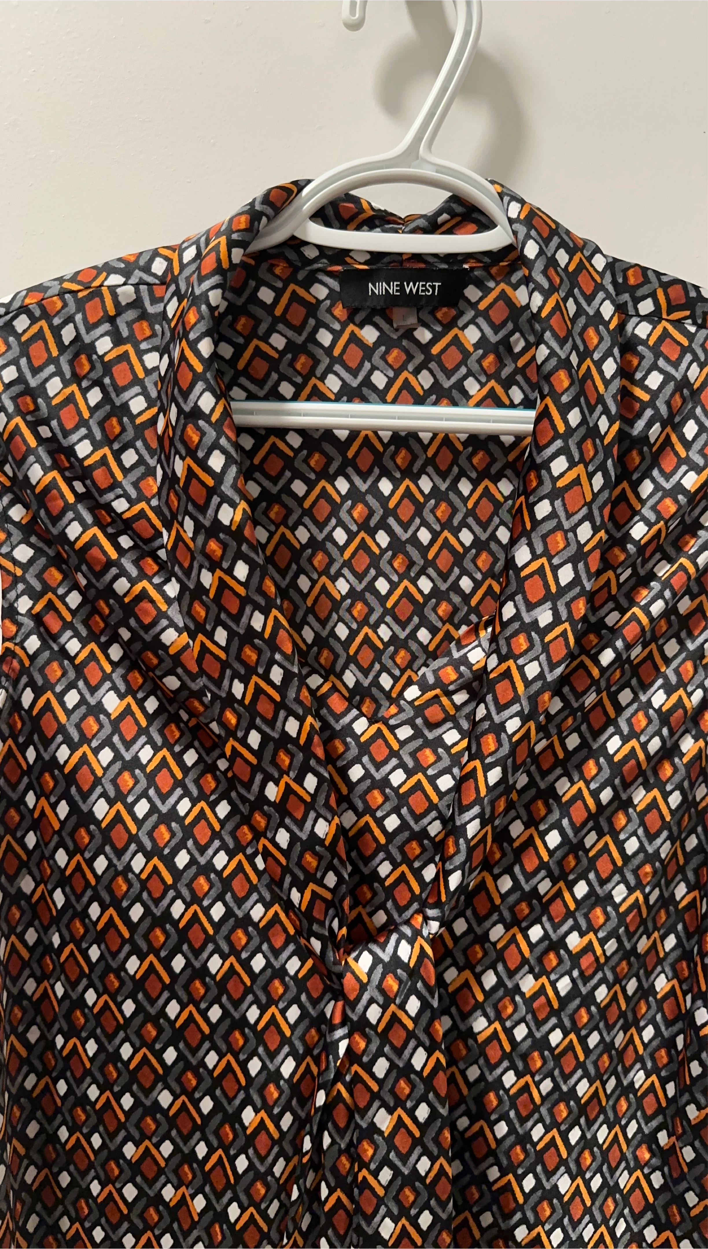 Nine West 🥕 Blouse - Size L thumbnail