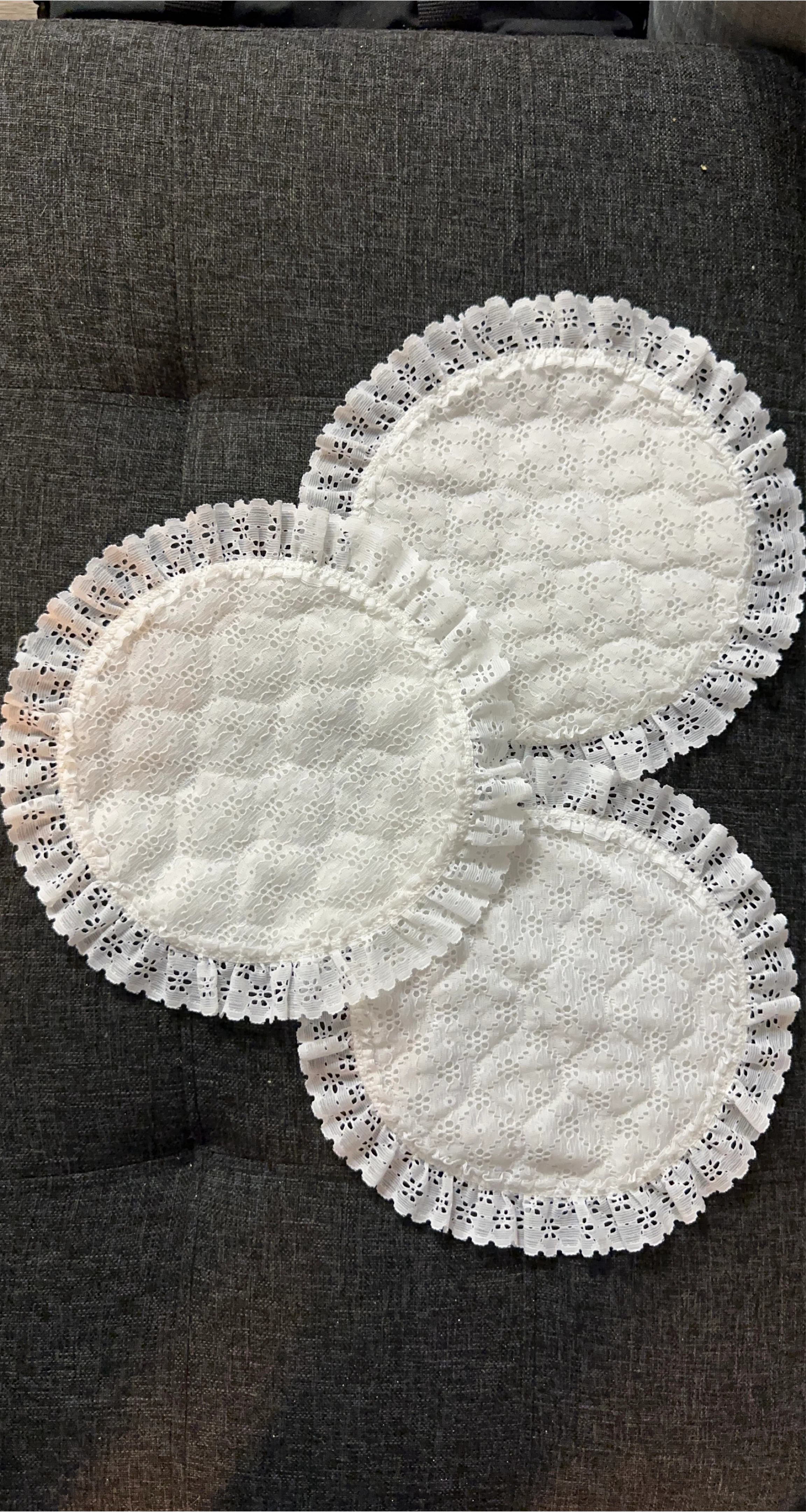White Lace Round Doilies (Set of 3) thumbnail