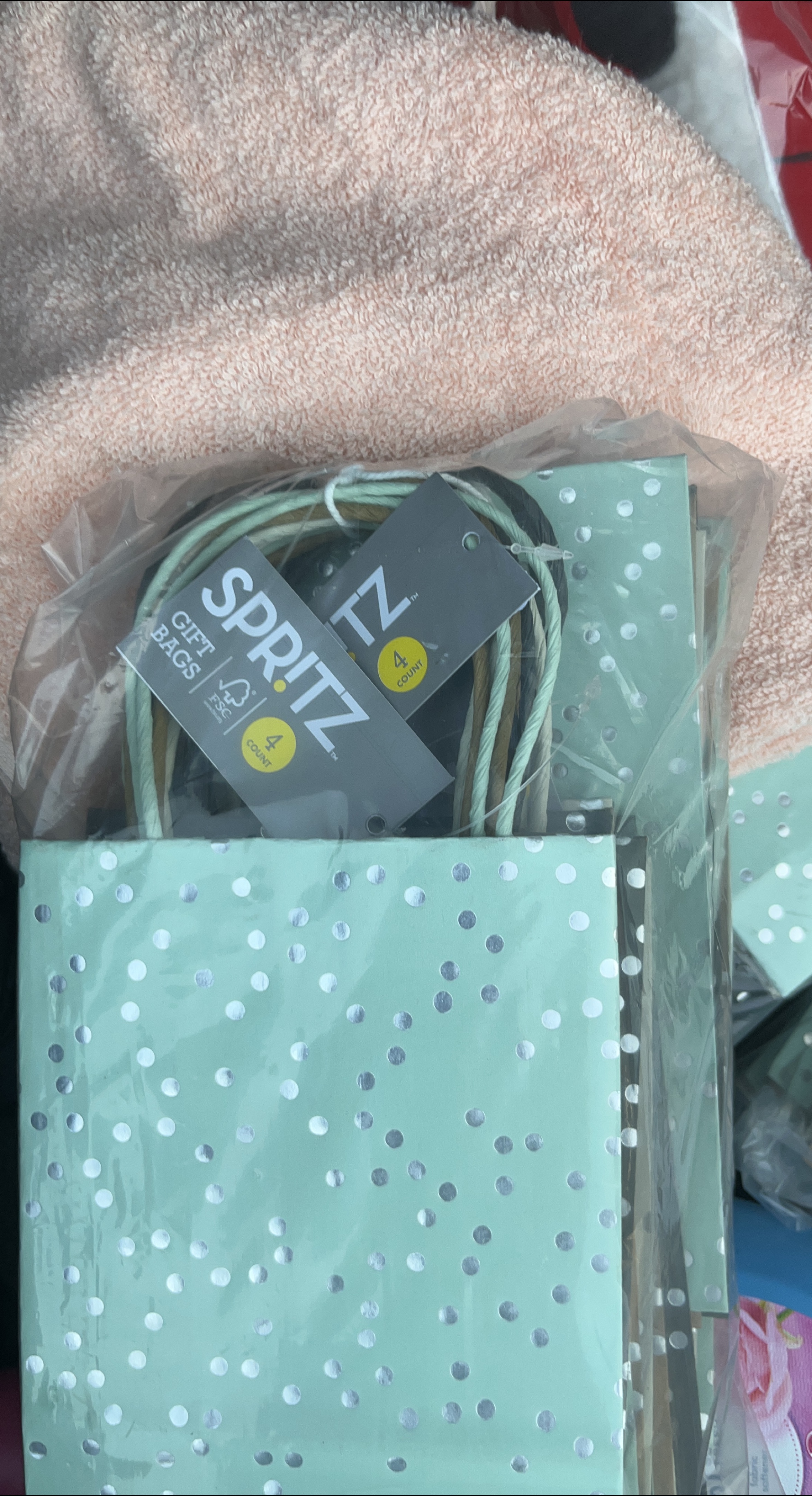 Spritz Gift Bags - 4 Count thumbnail