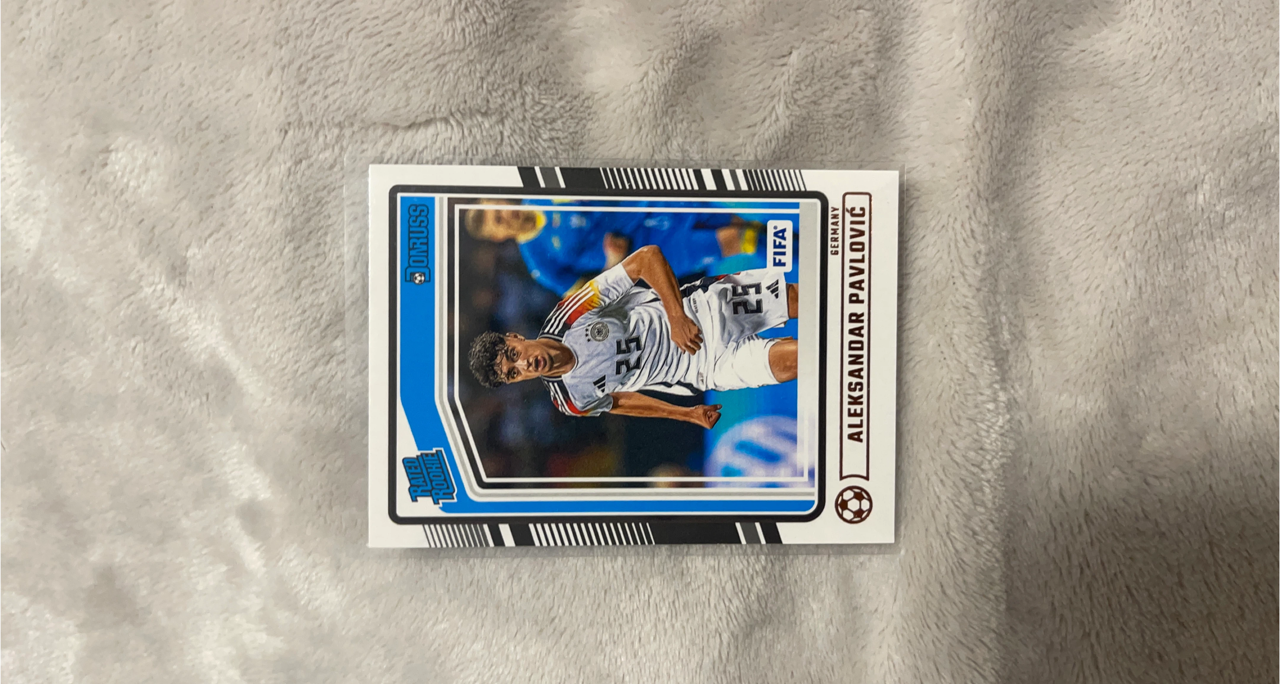 Aleksandar Pavlović Donruss FIFA Soccer Card thumbnail