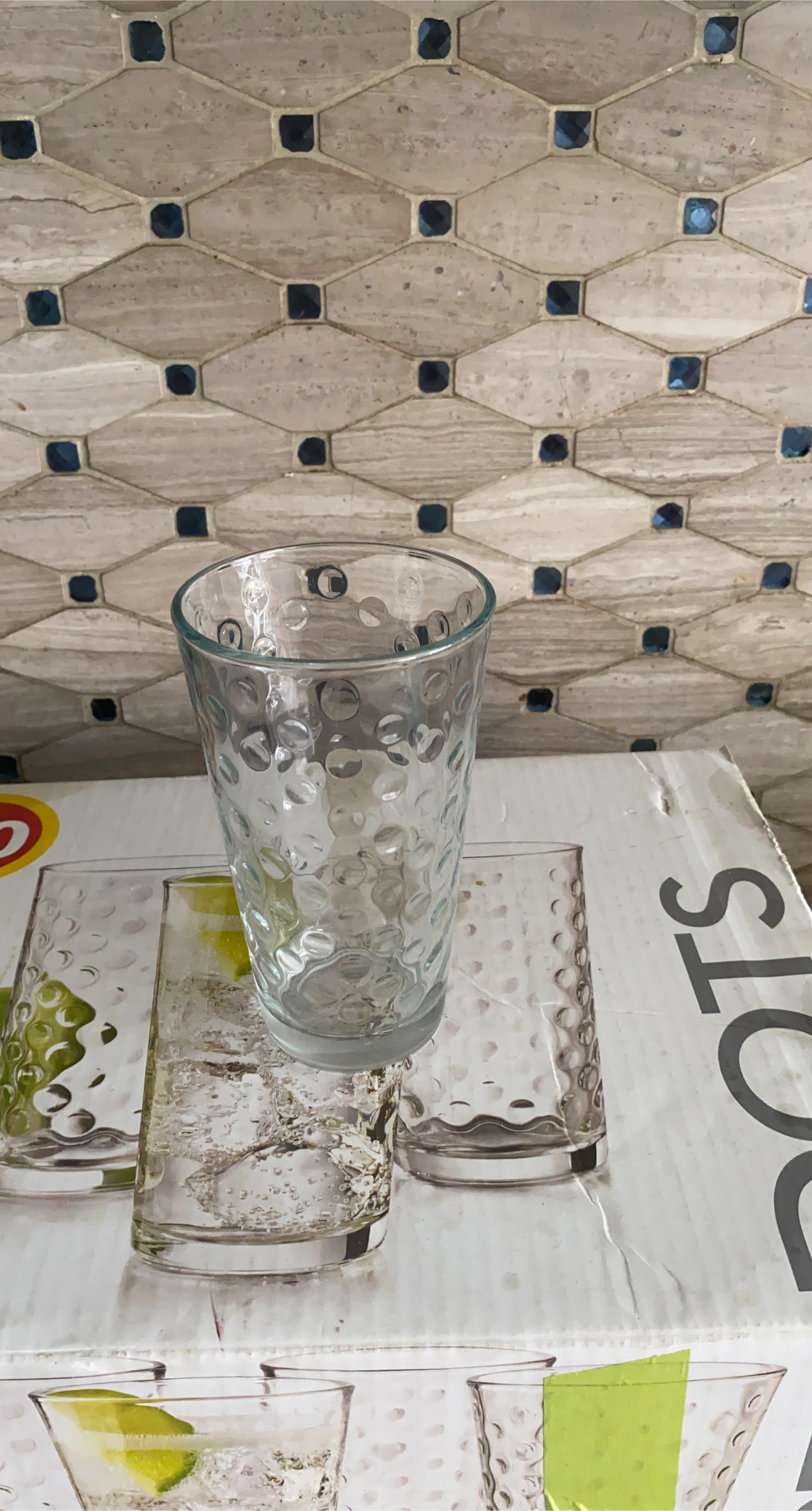 Set of 10 Drinking Glasses thumbnail