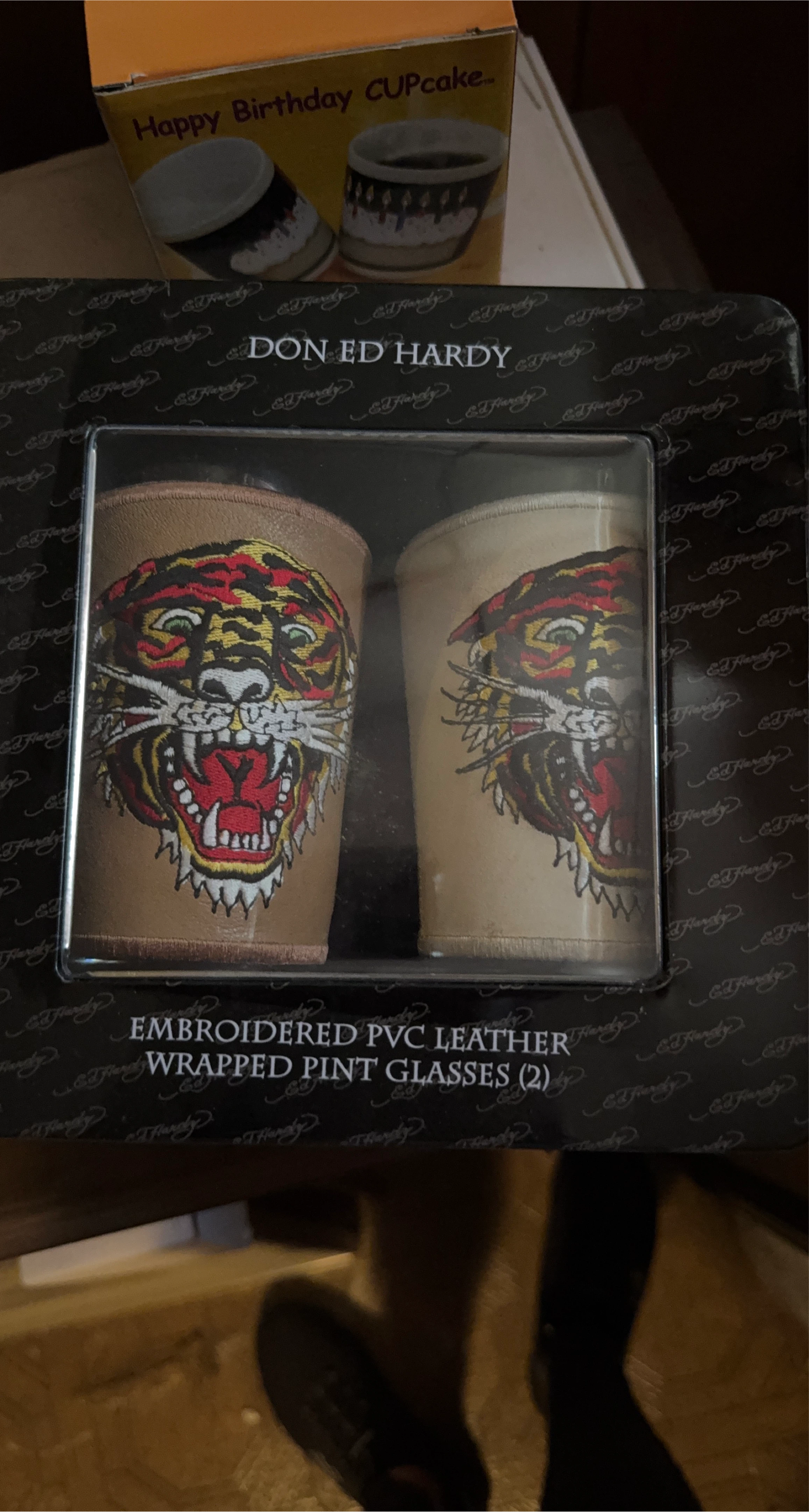 Ed Hardy Embroidered Pint Glasses (Set of 2) thumbnail
