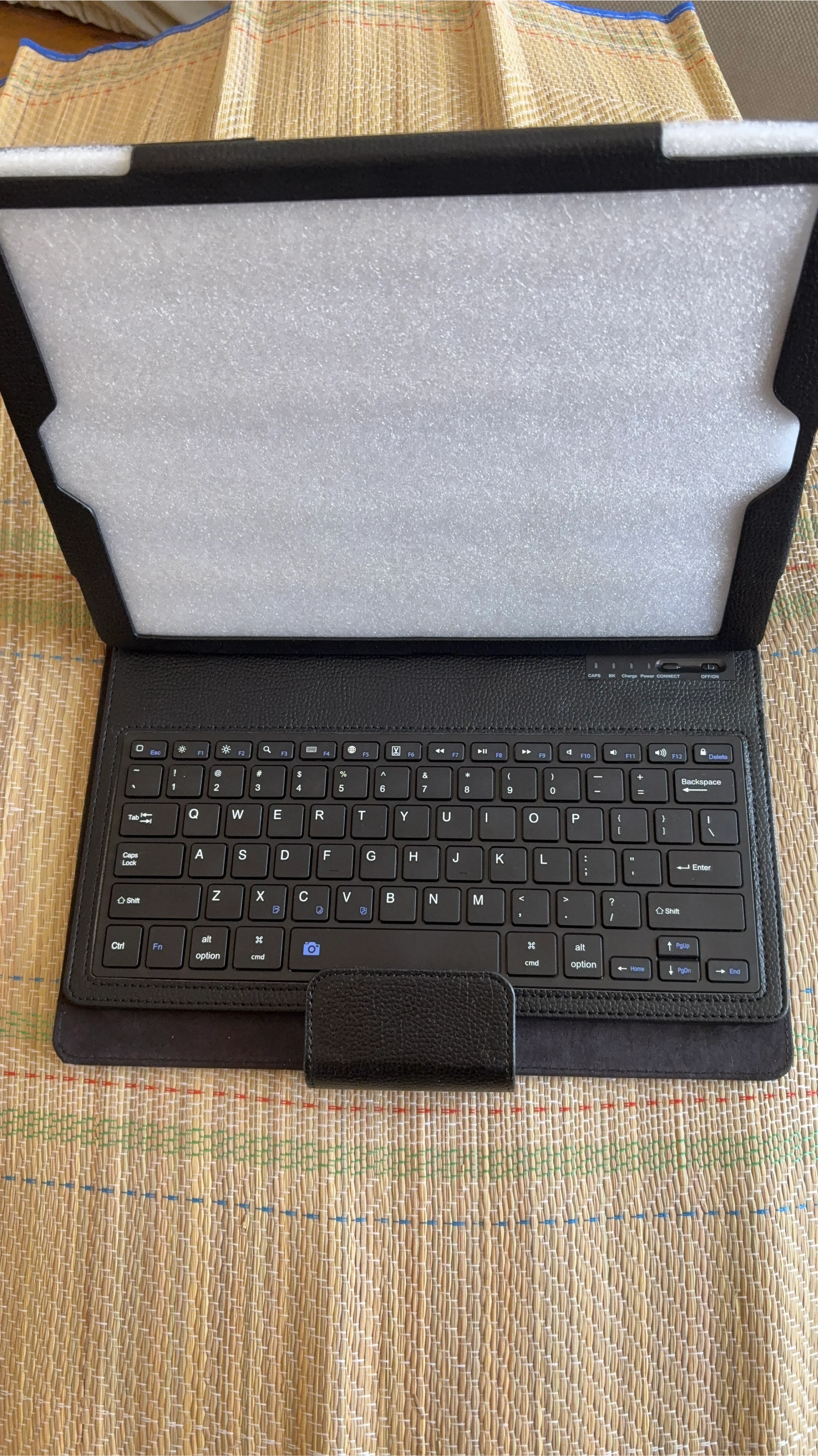 Tablet Keyboard  black leather Case - Black