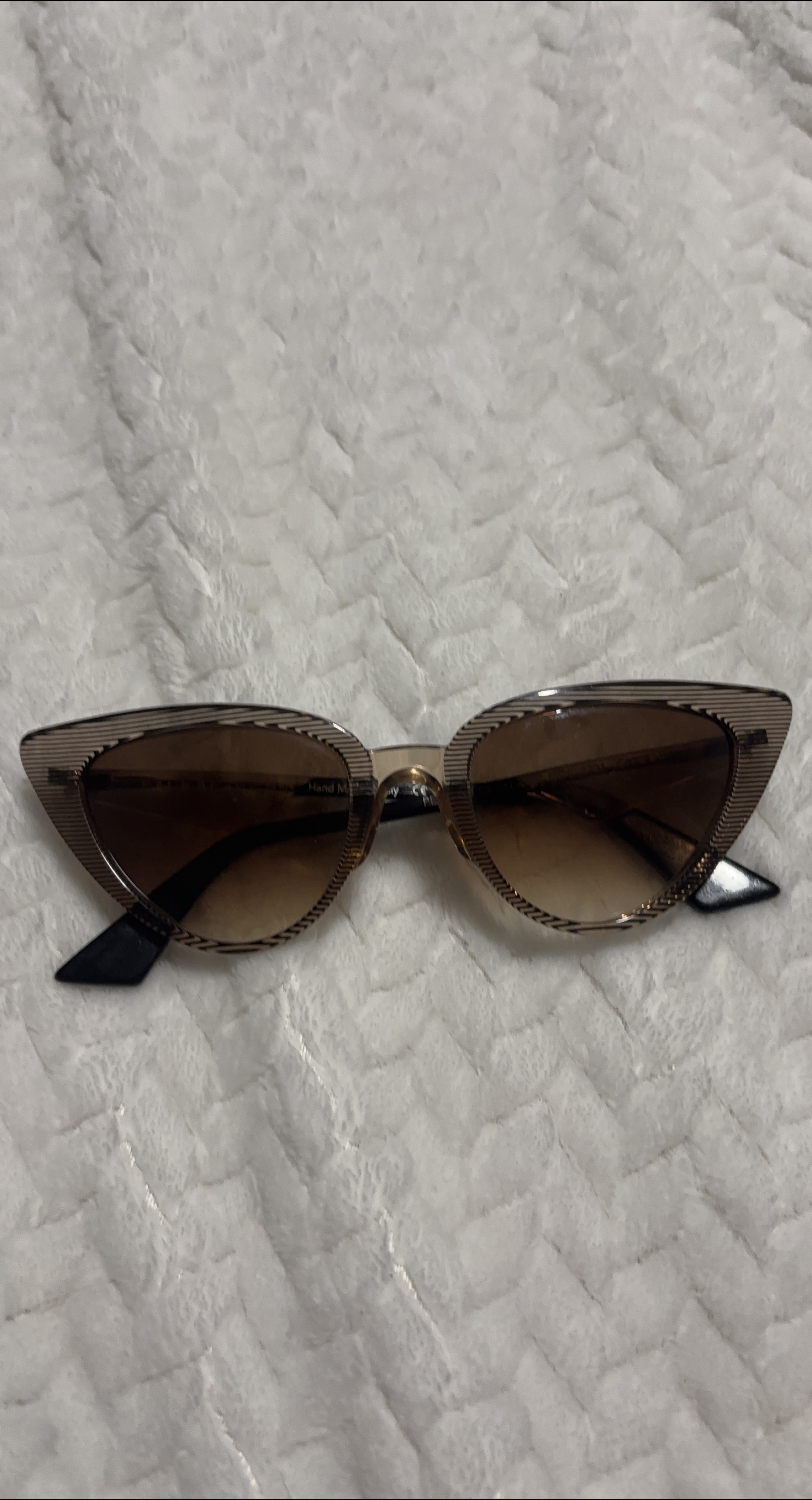 Cat Eye Sunglasses thumbnail