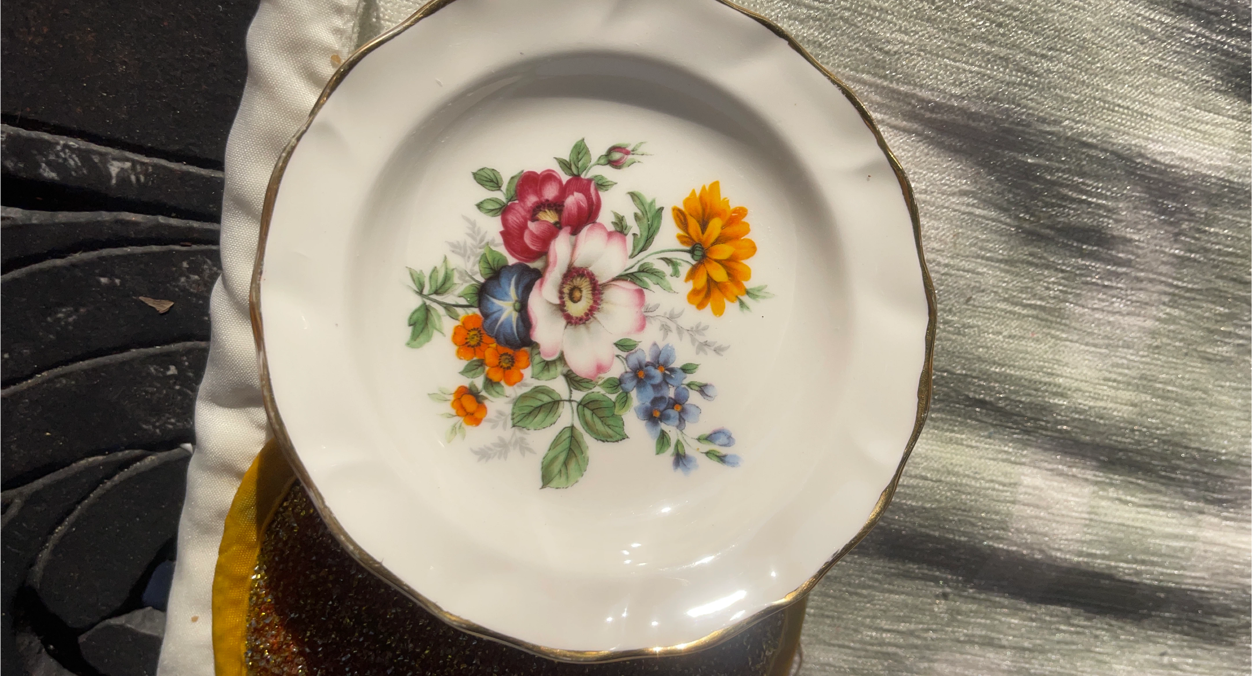 Duchess Bone China Plate - Floral Design thumbnail