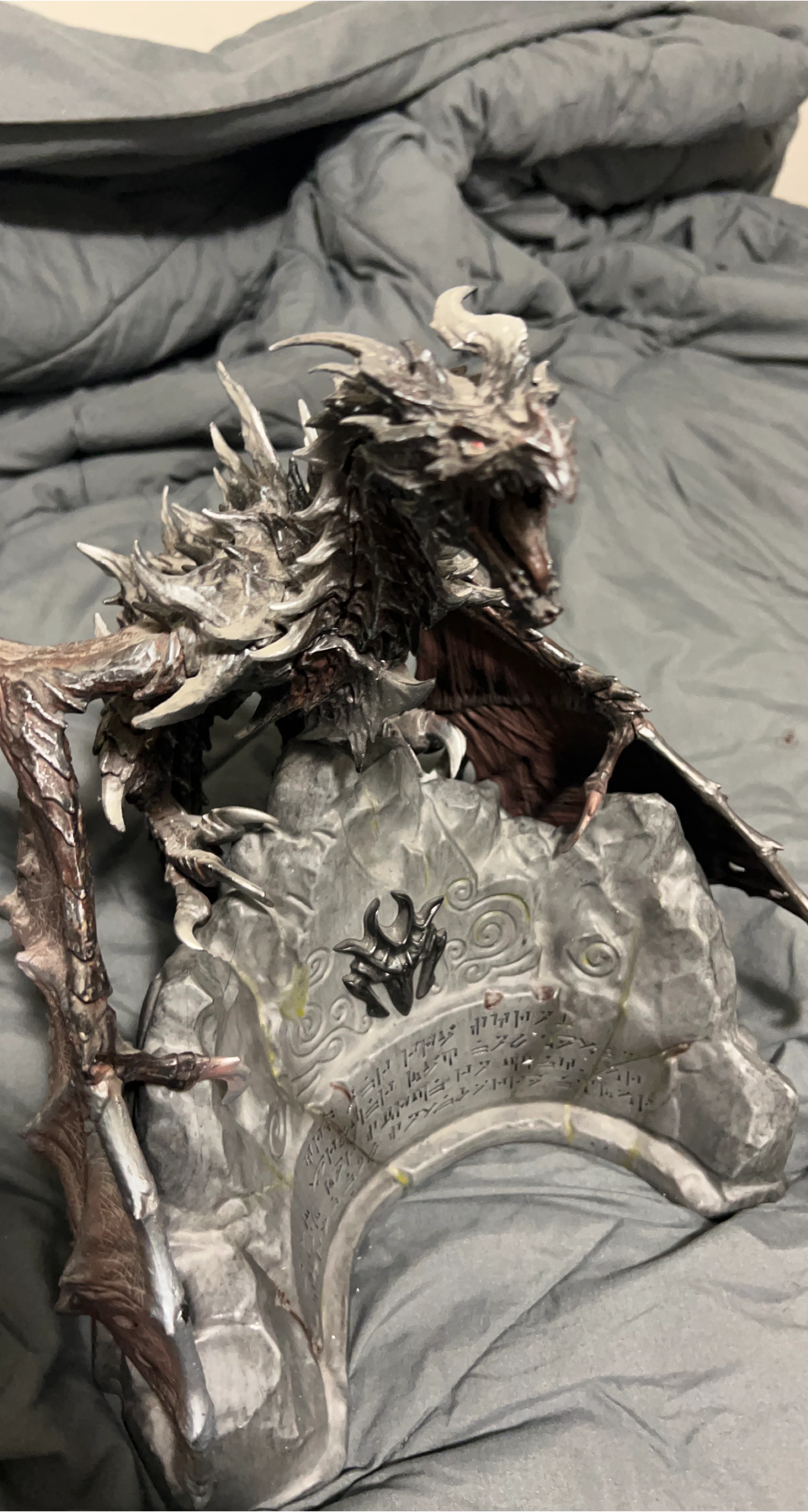 Skyrim Alduin Statue Figurine image indicator(1)