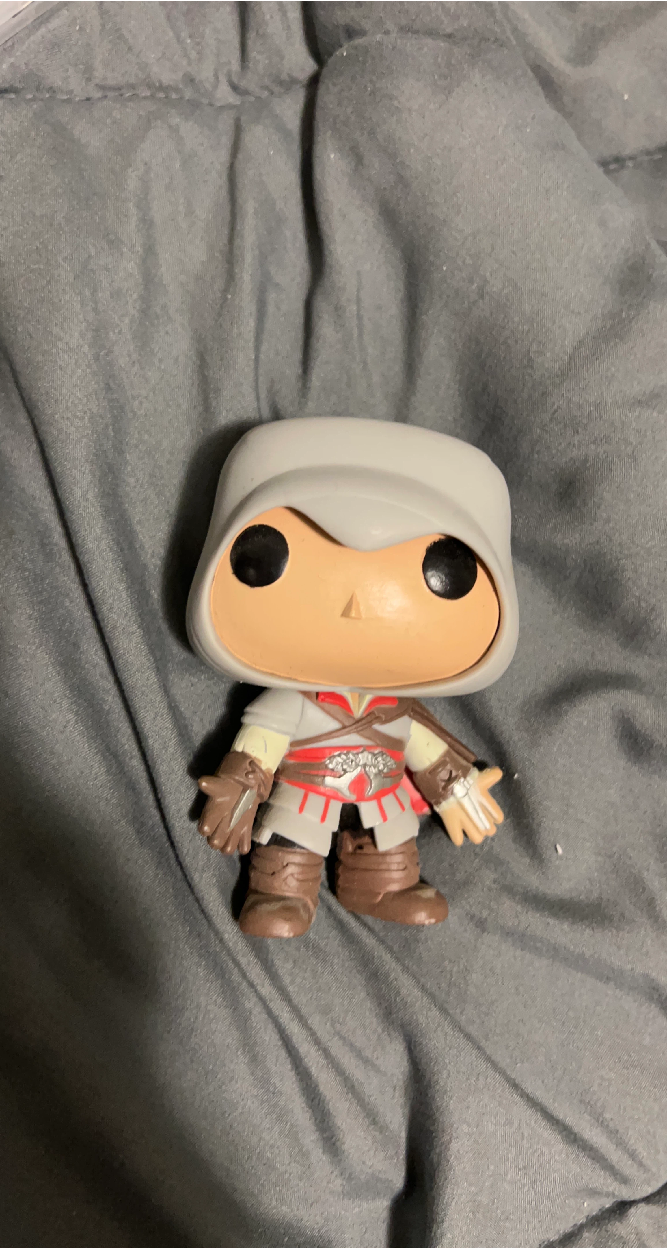 Ezio Assassin's Creed Funko Pop Figurine thumbnail