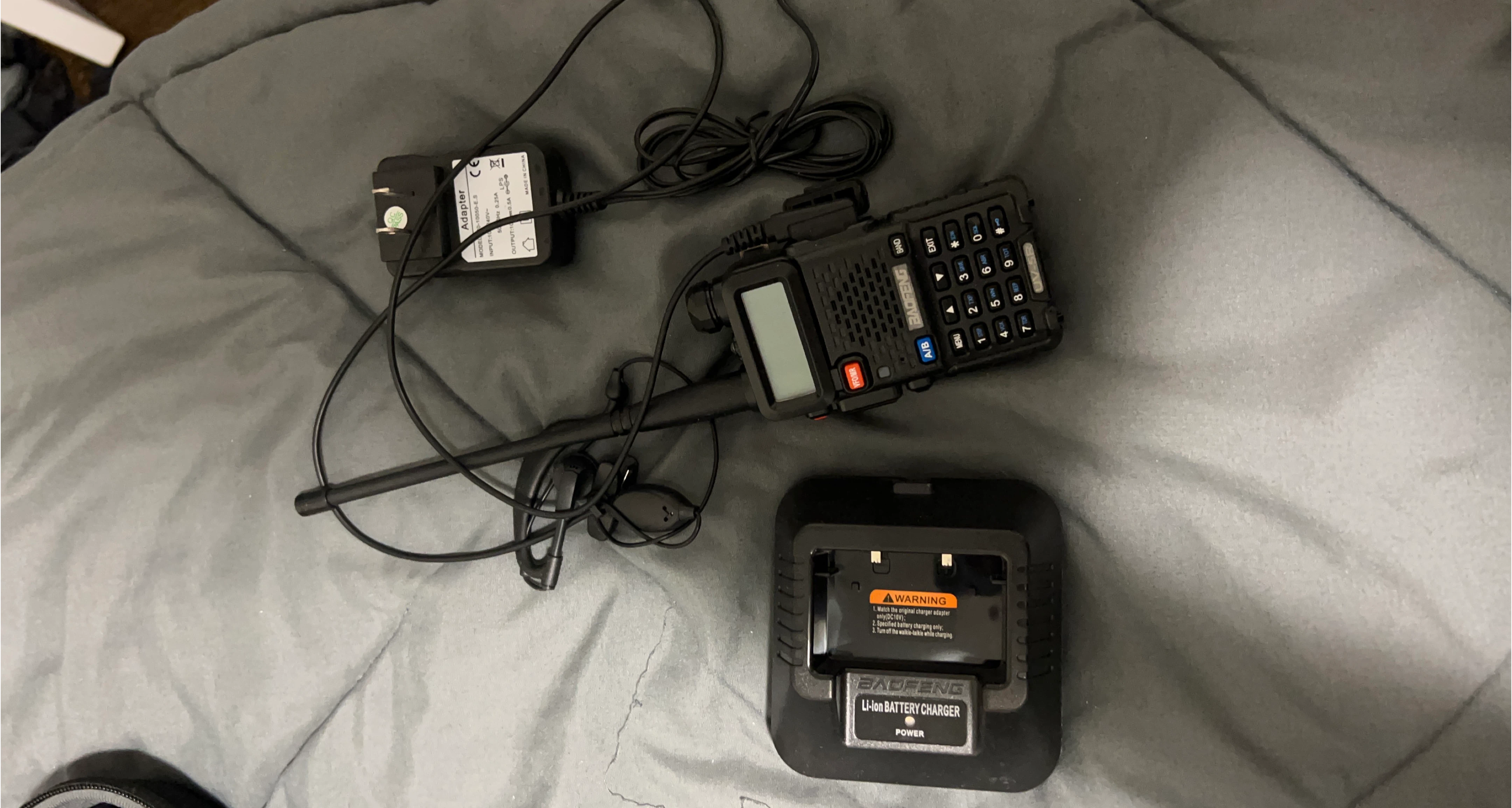 BAOFENG UV-5R Two-Way Radio with Charger thumbnail