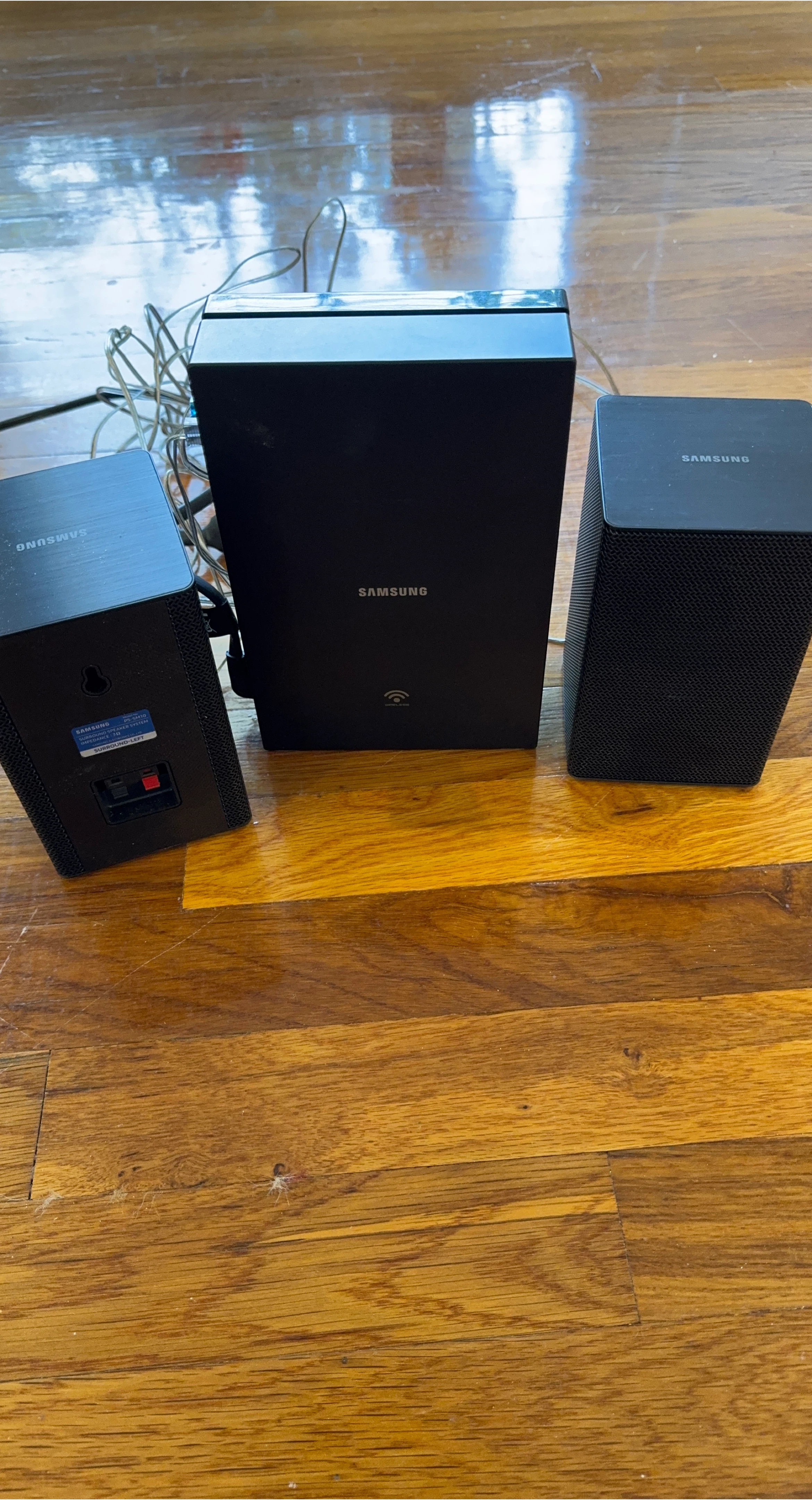 Samsung Surround Sound Speaker System PS-SM410 thumbnail