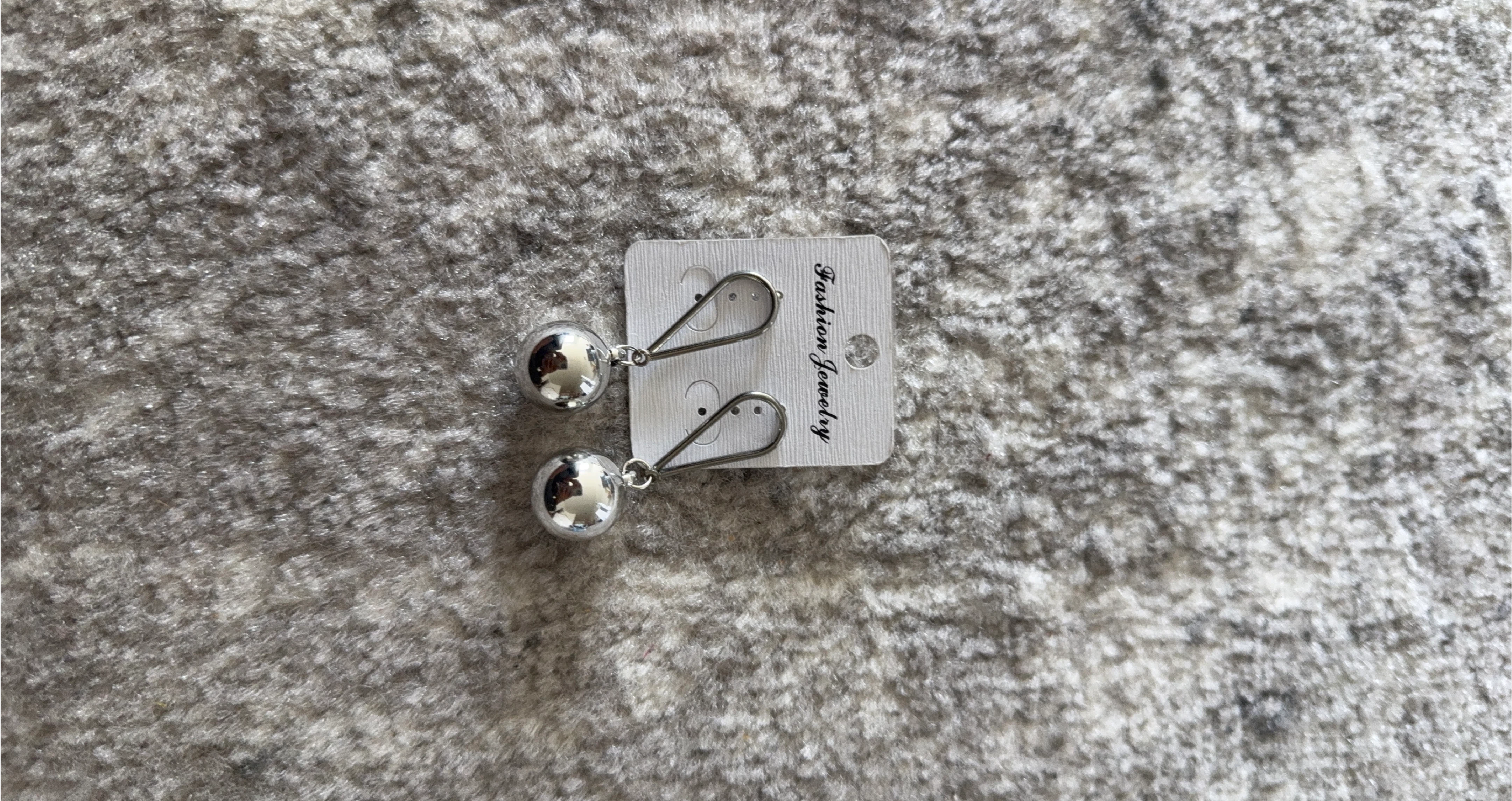 Fashion Jewelry Silver Ball Dangle Earrings thumbnail