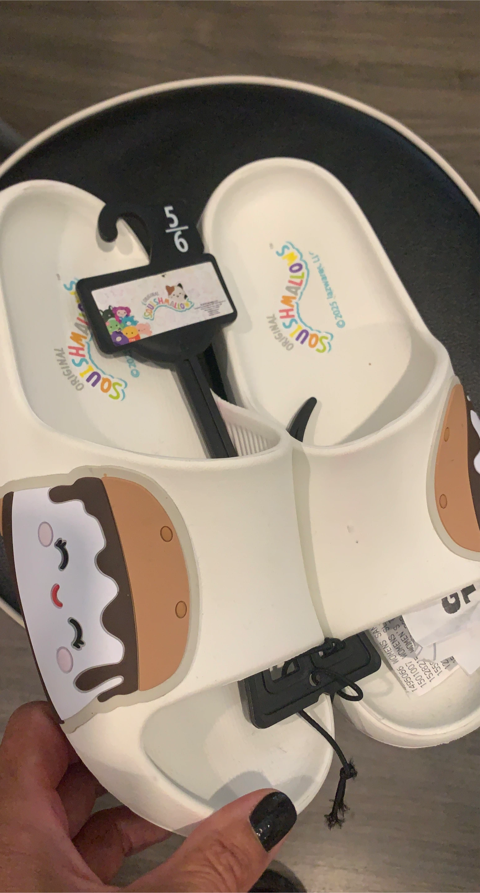 Squishmallows White Slides - Size 5/6 thumbnail